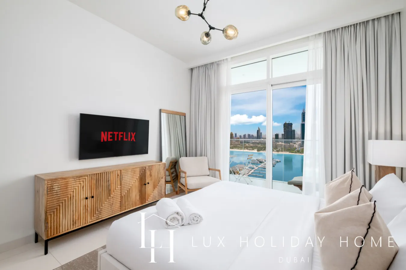 LUX The Luxury Sunrise Beachfront Suite 1 14