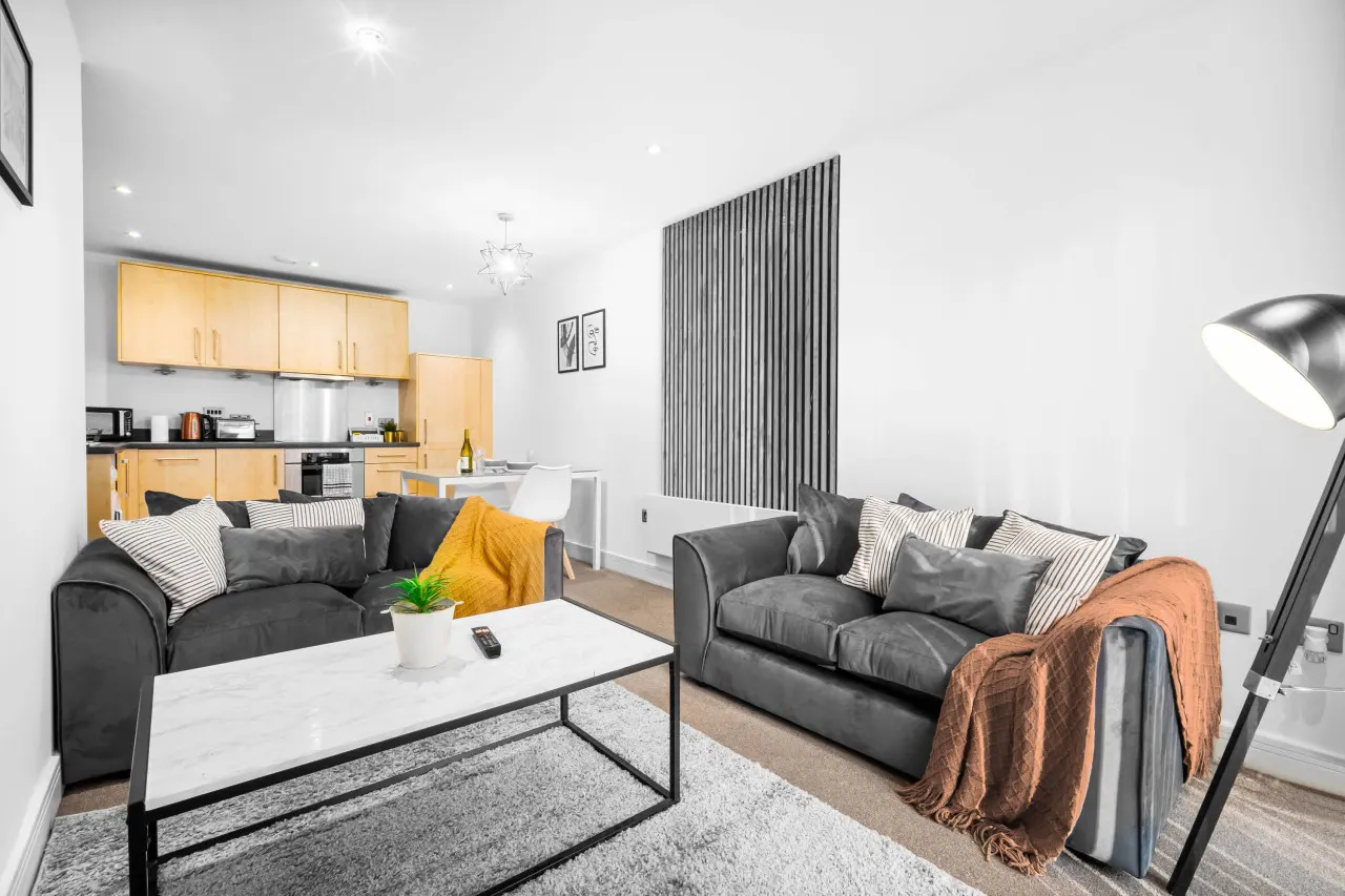 Cutlass Suite - Close to Broad Street - Netflix - Parking Long Stays 6