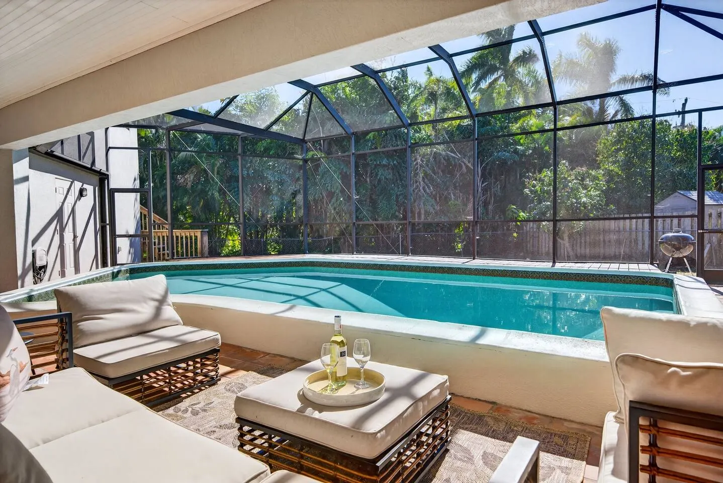 Sand & Sea Retreat, Private Heated Pool 2
