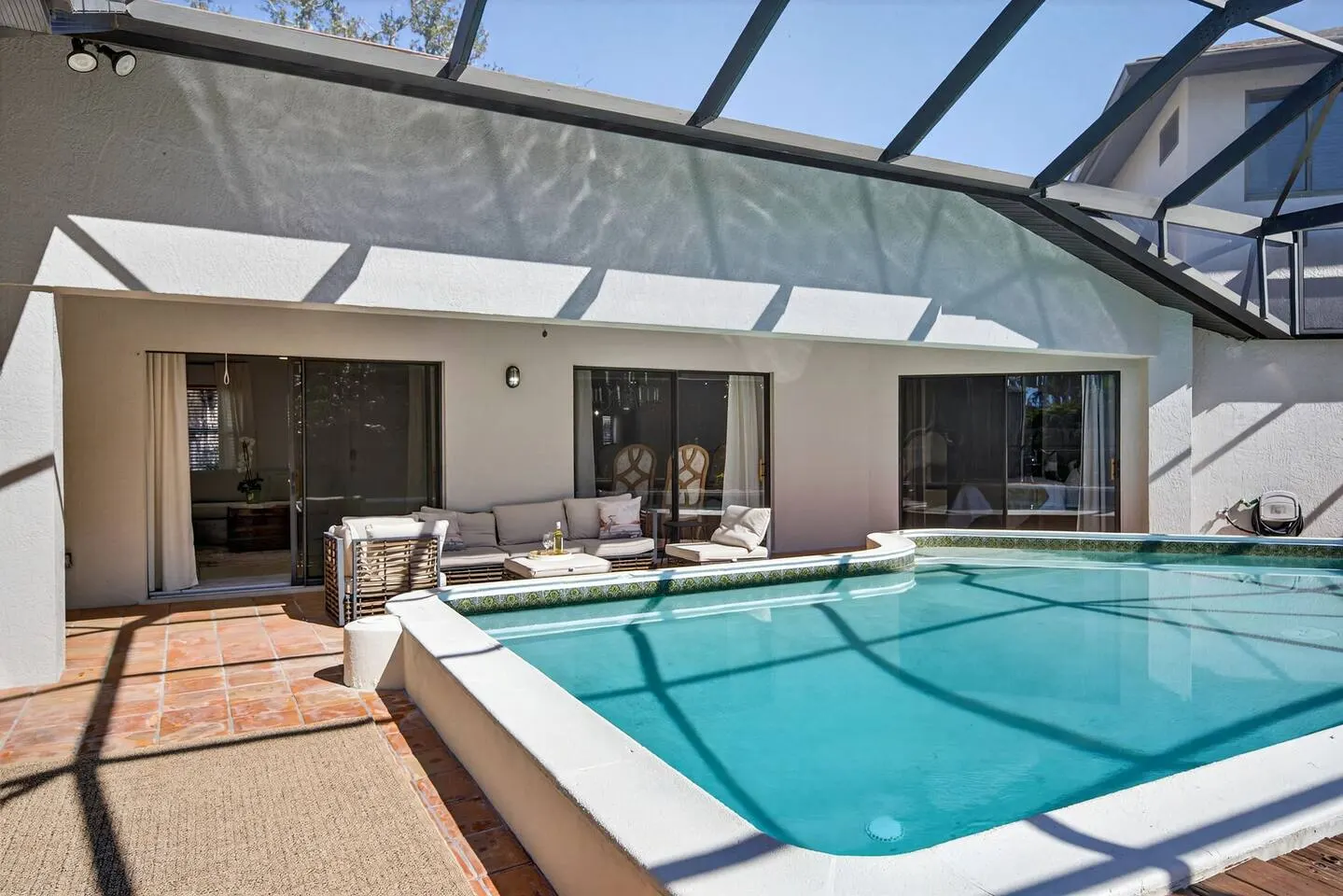 Sand & Sea Retreat, Private Heated Pool 6