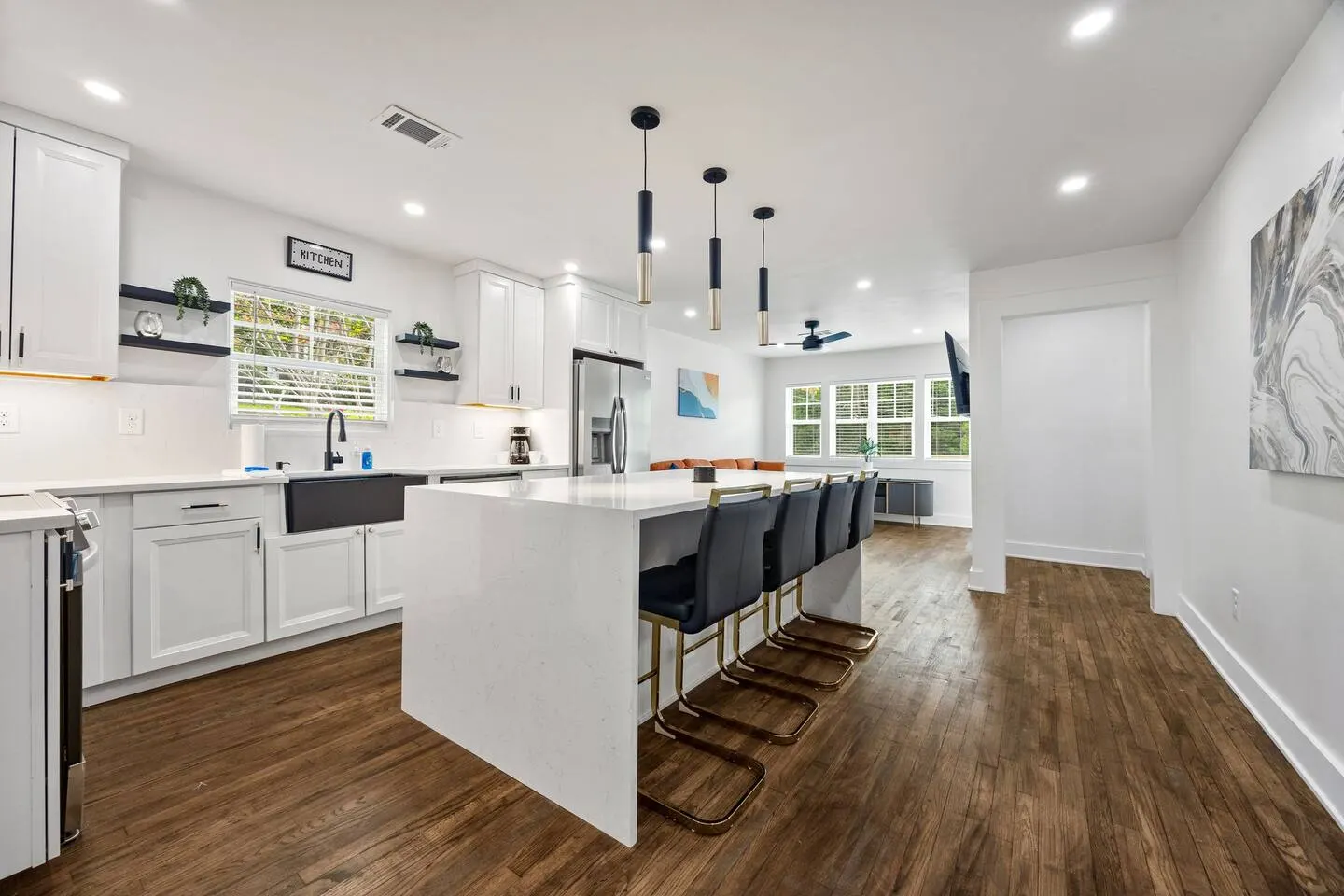 Westside ATL Retreat Near Stadium & Downtown 10