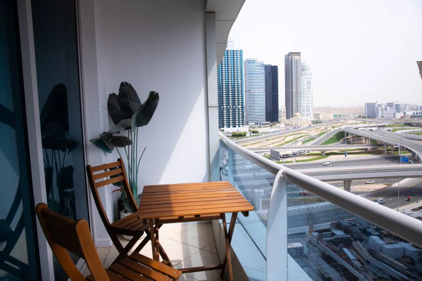 Dubai Marina - Modern Design Studio Apartment 15