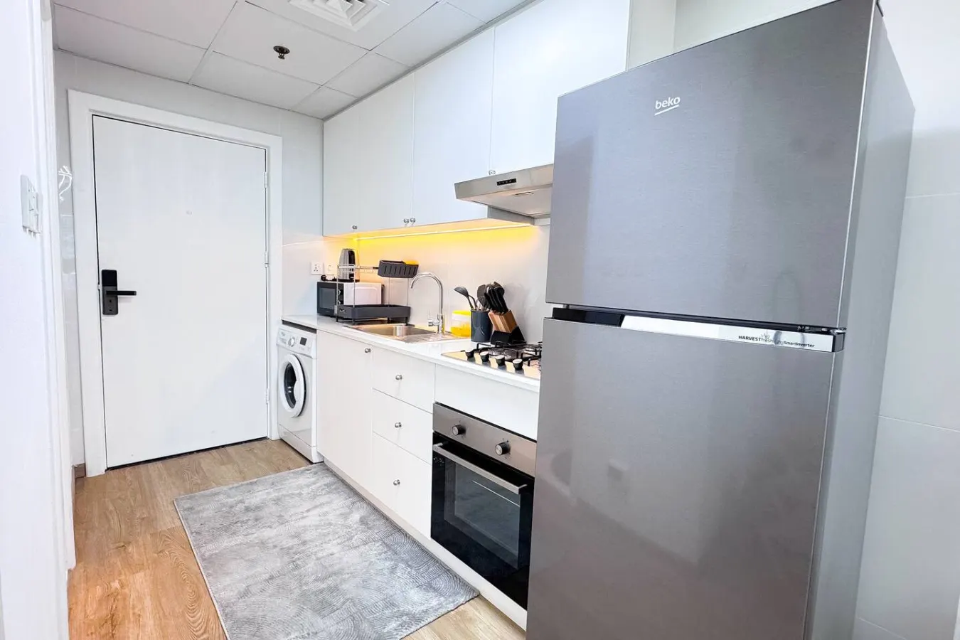 Dubai Marina - Modern Design Studio Apartment 8