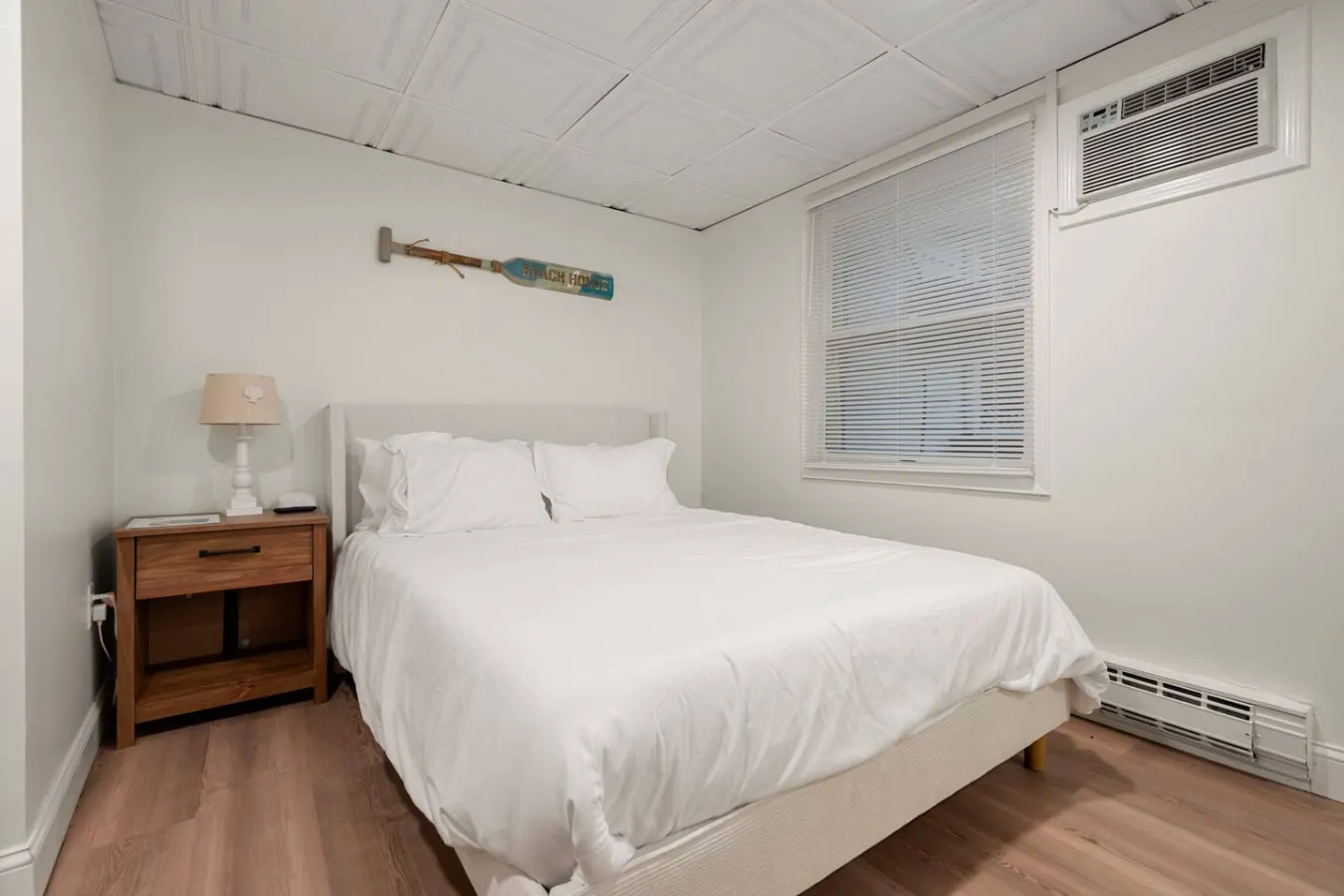 Cozy Beach Studio, Queen Bed | The Beachside Co. #6 — photo 5