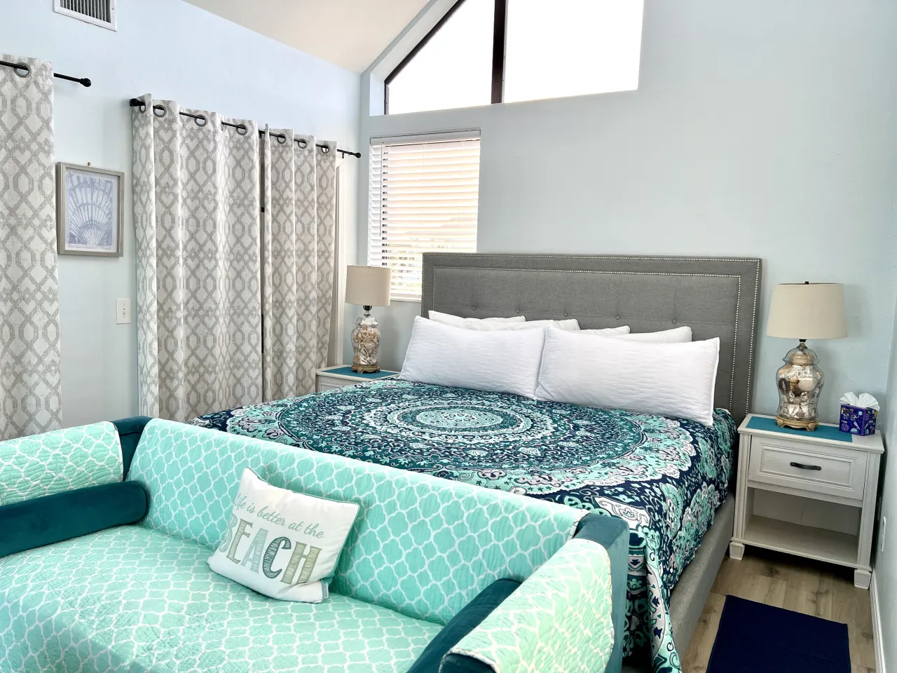 Oceanfront House in the Heart of St. Augustine Beach - Newly Renovated 20