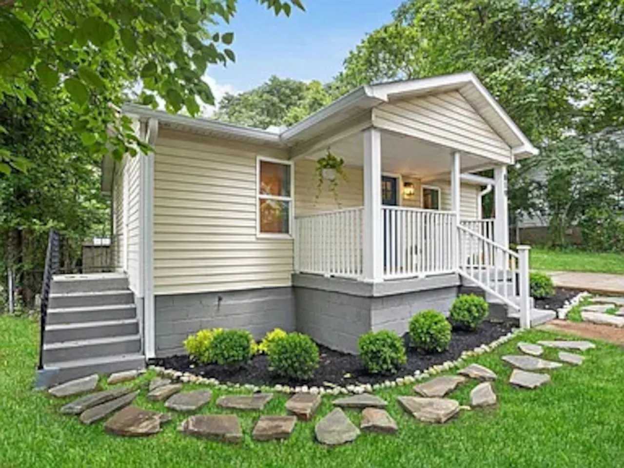 Greenwood Cottage | Charming East Nash Retreat — photo 3