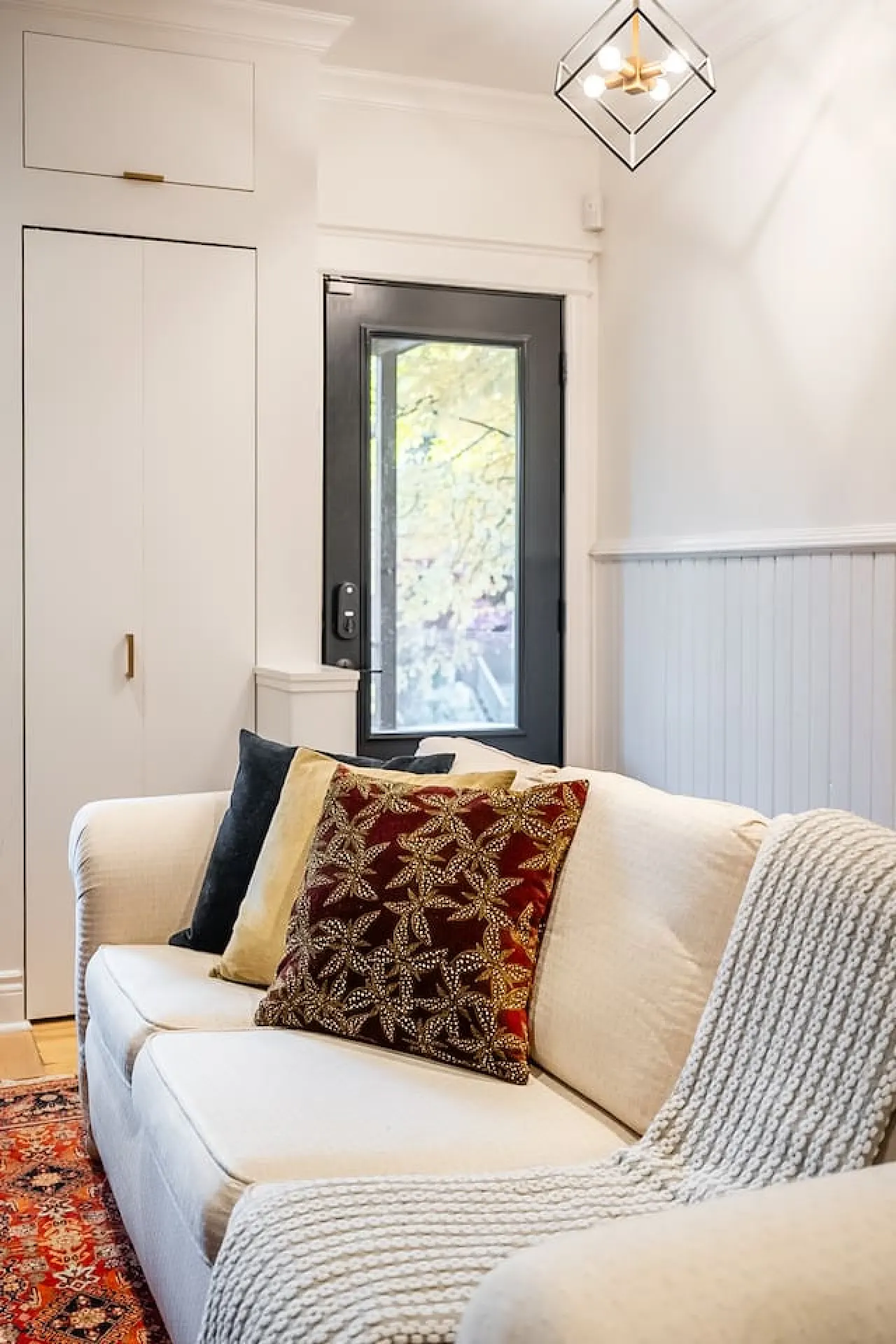Designer 2BR Home Office & Deck Wychwood Area 18