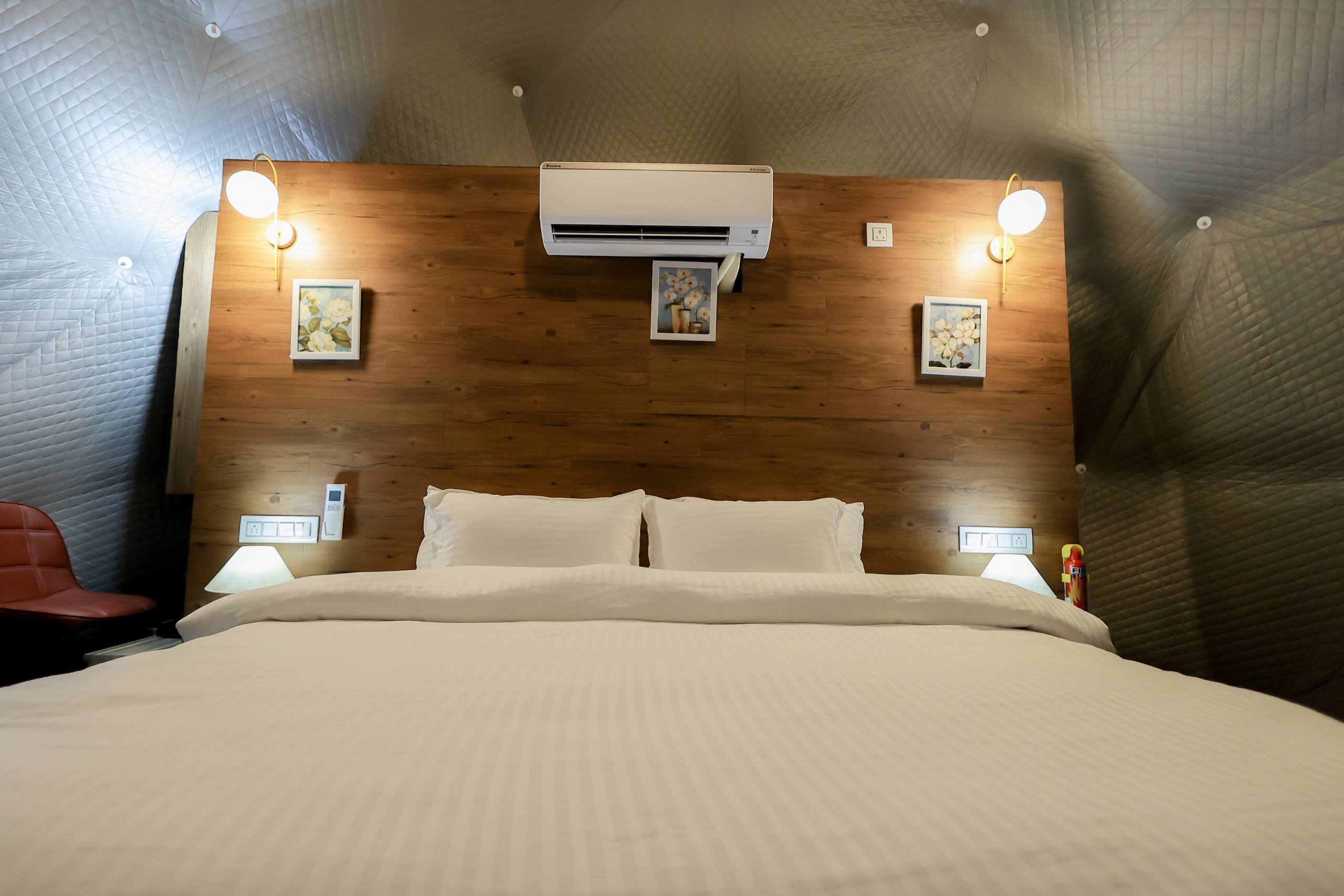 North Wind 57 Room No. 3 1