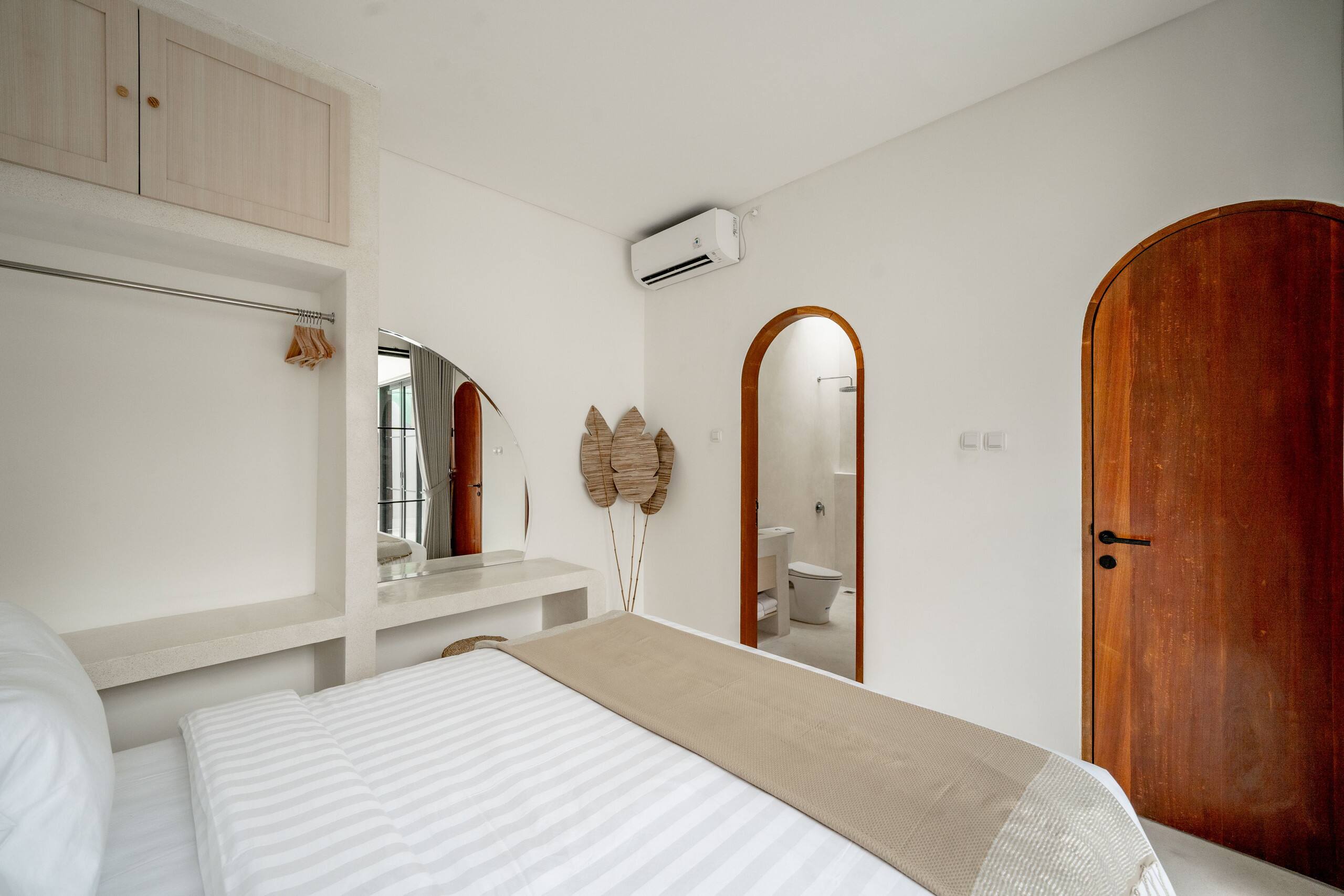 Modern Minimalist Villa in Quiet Residential Area 17