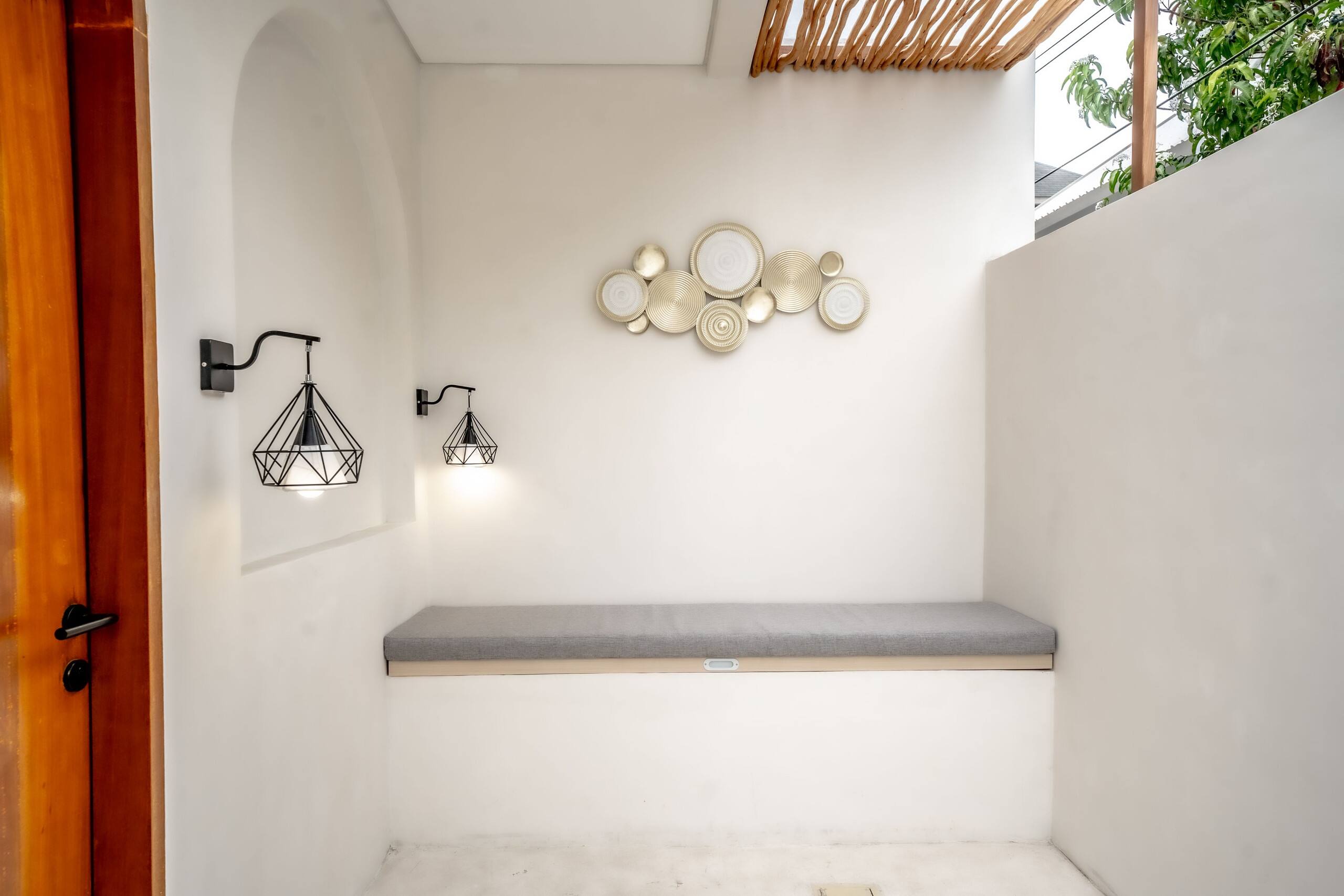 Modern Minimalist Villa in Quiet Residential Area 25