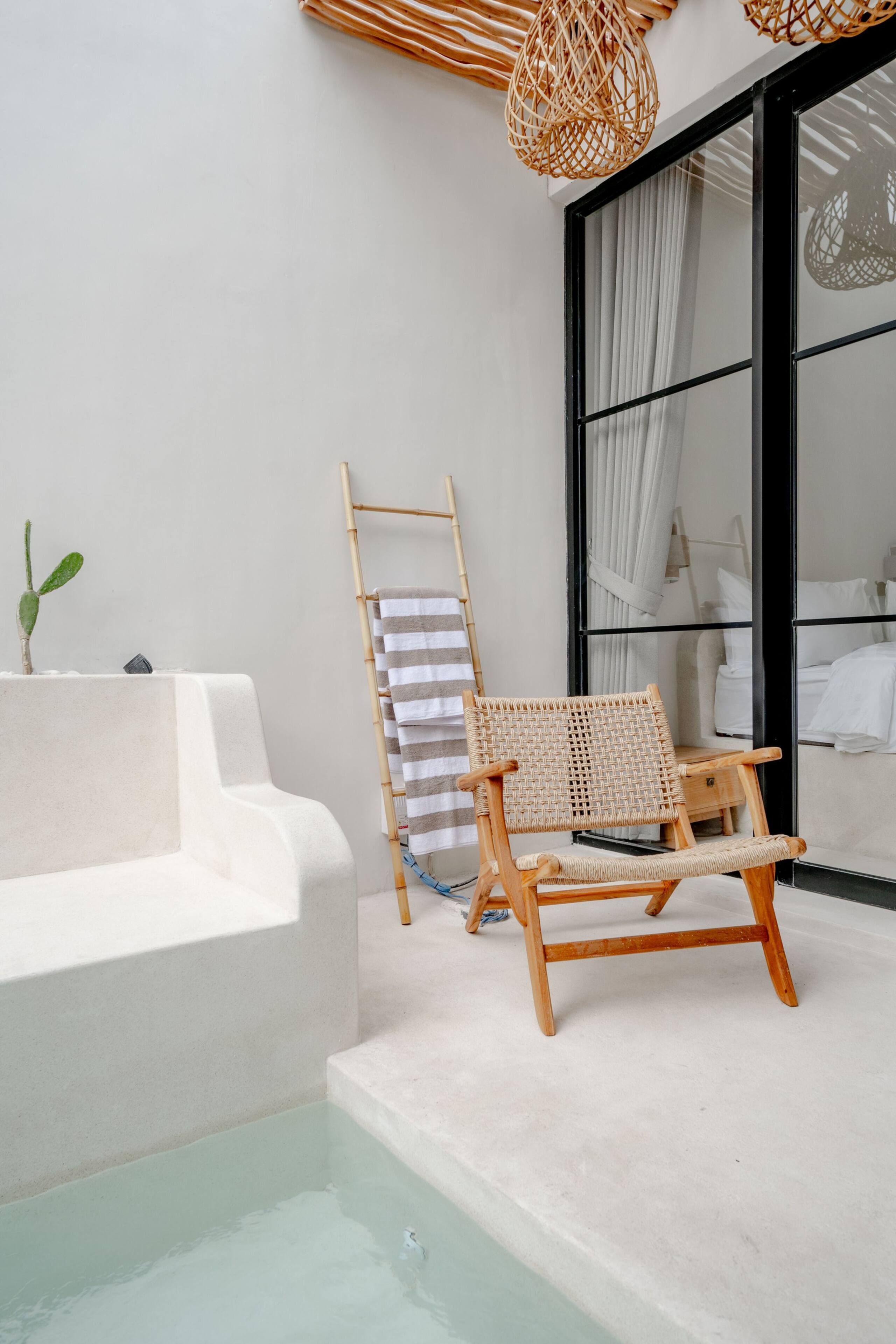 Modern Minimalist Villa in Quiet Residential Area 9