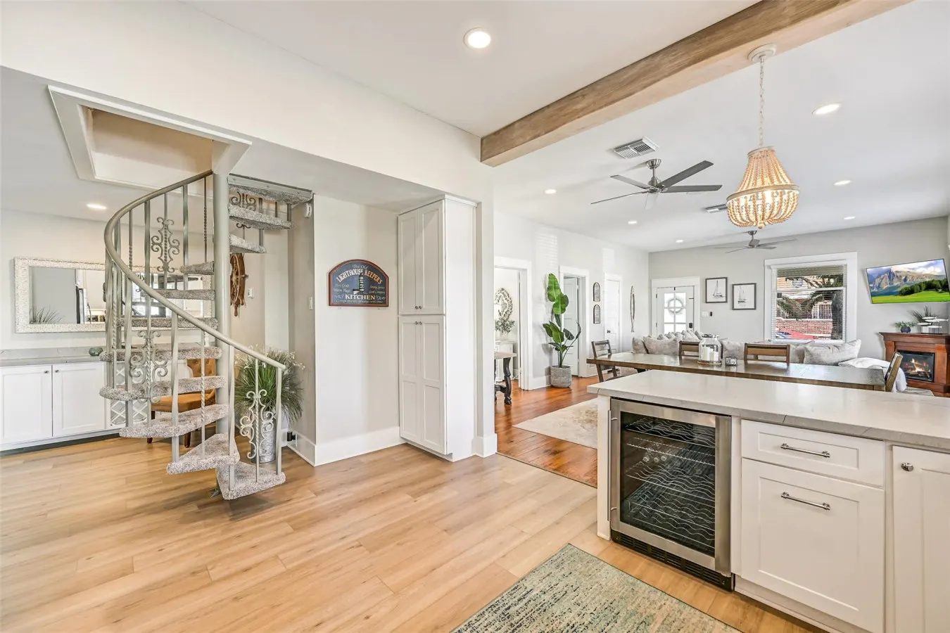 Magnolia Manor a Spacious Beach Retreat w/ Hot Tub 17