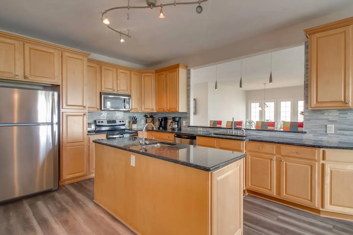 Perfect Beach Home w/ Ocean Views! Sleeps 10! 9