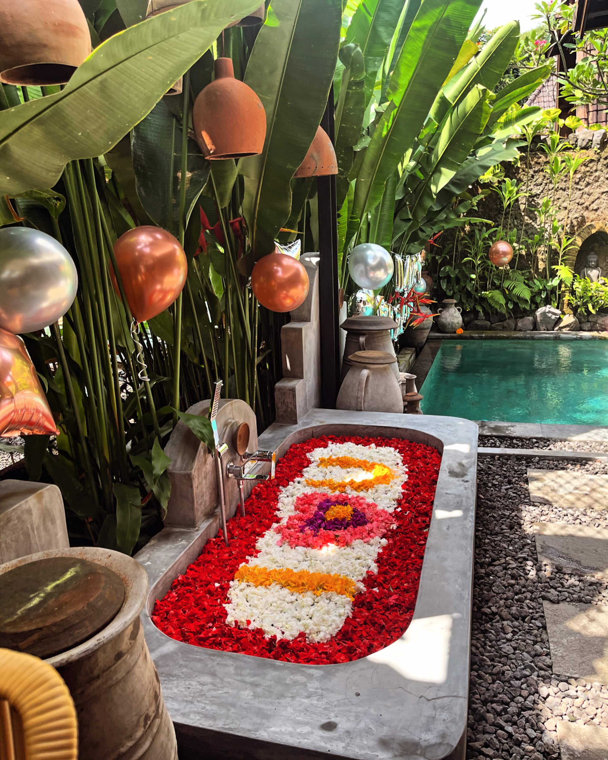 PabuanVilla, private, etnik & Impressive honeymoon 26