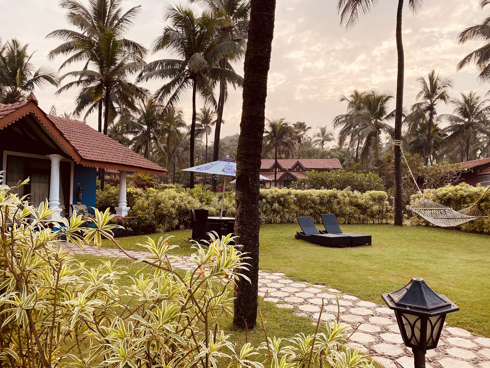 108 Peaceful Vibe Opp Taj Holiday Village 9