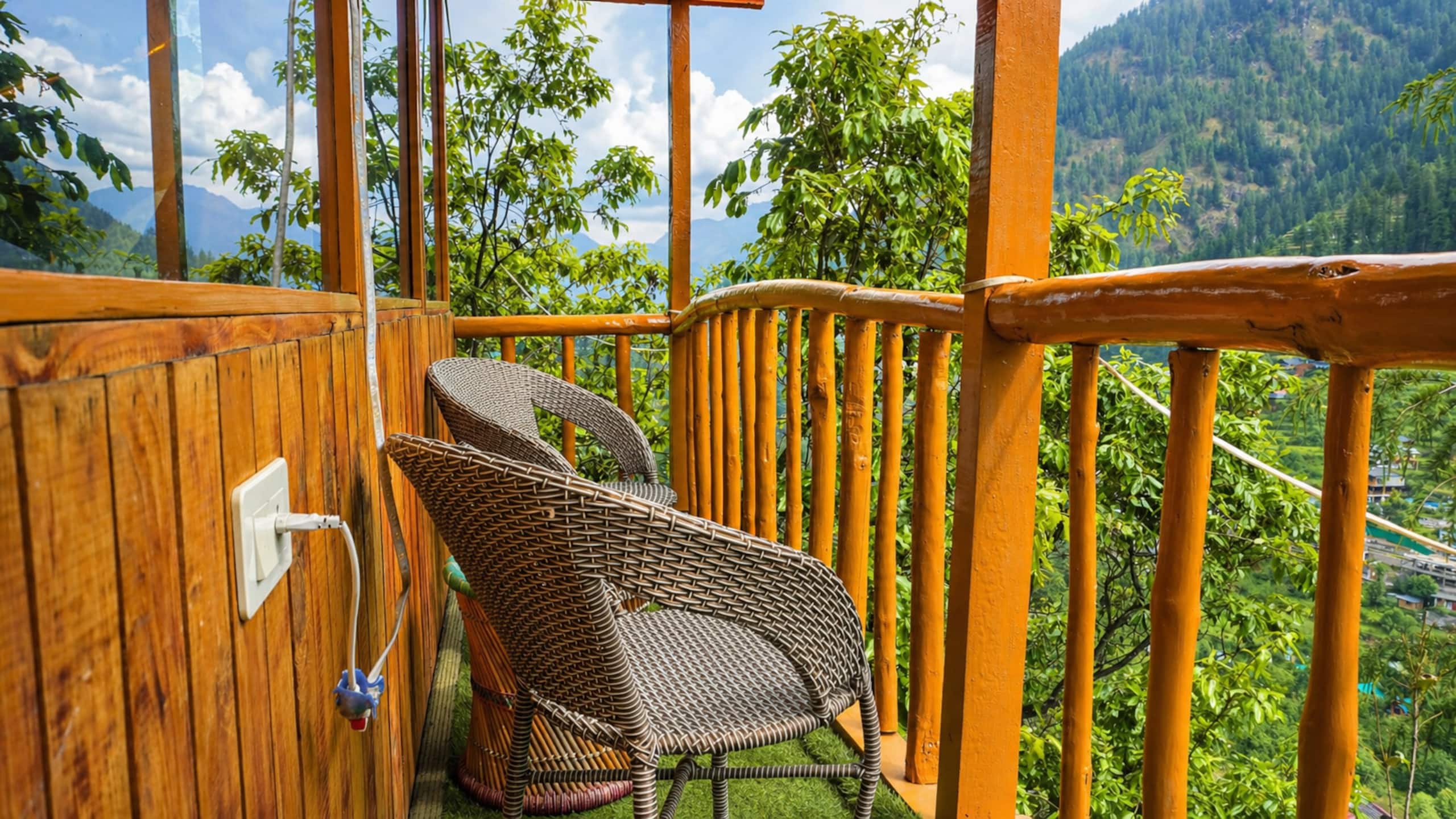 Cozy Treehouse in Jibhi By HimalayanTradition 3