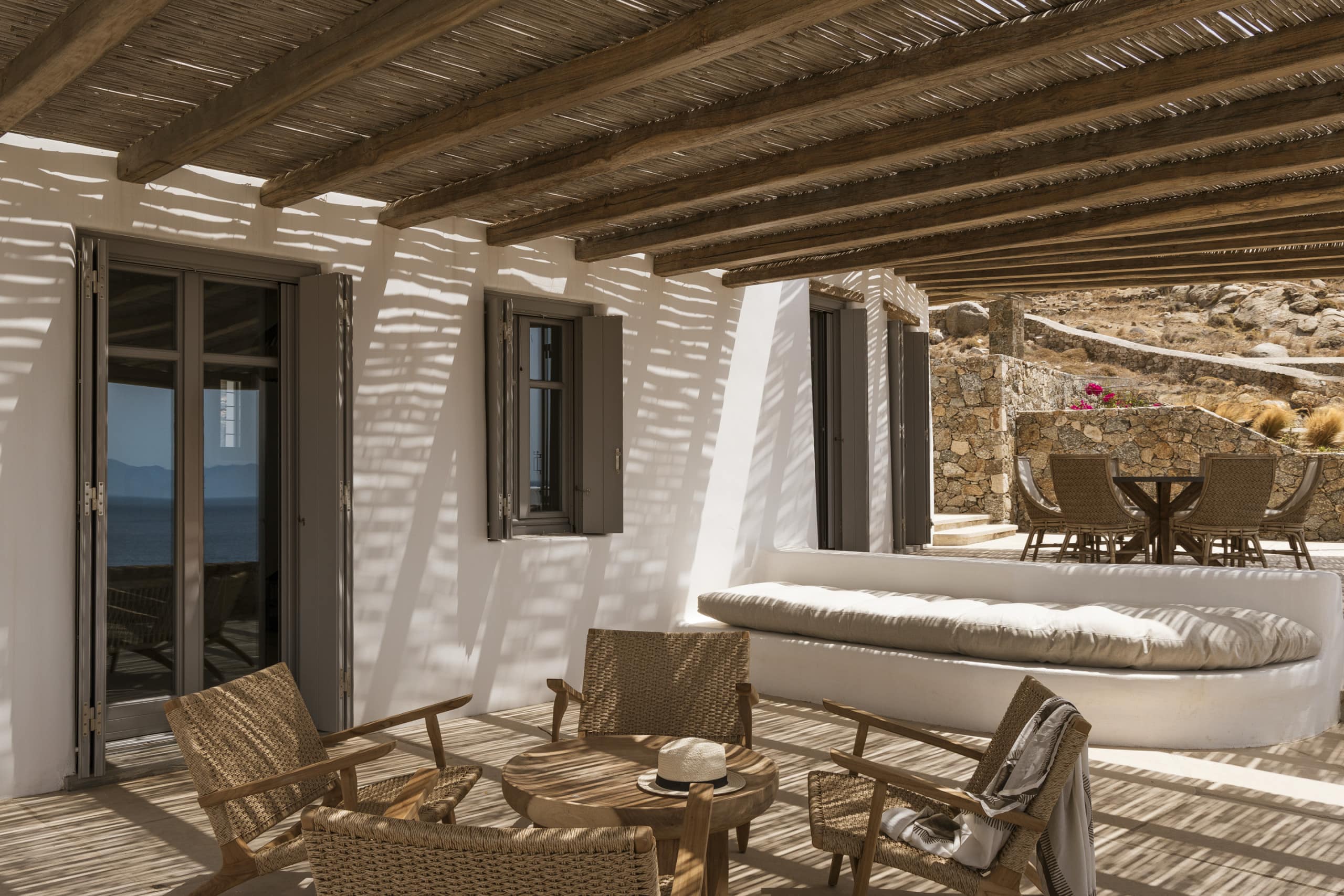 Seafront 9bdr Serenity in Mykonos 37