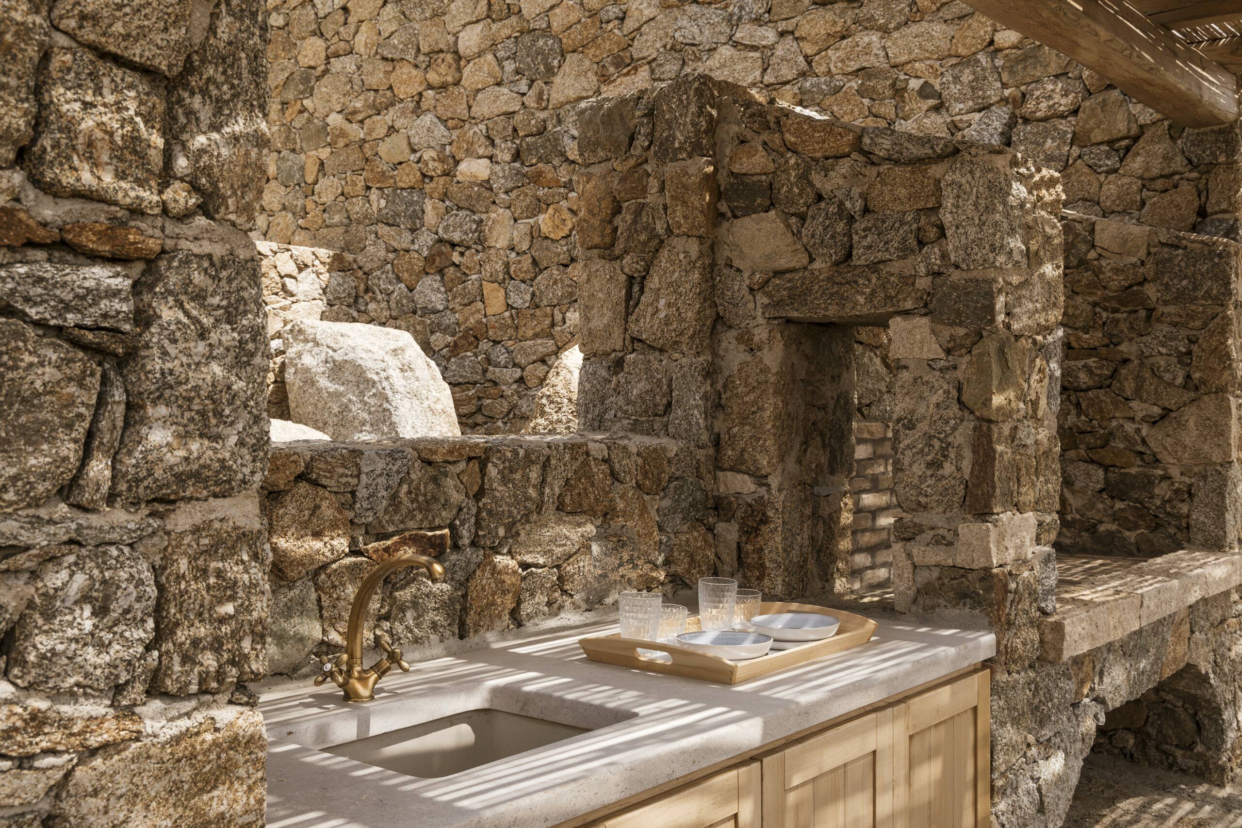 Seafront 9bdr Serenity in Mykonos 8