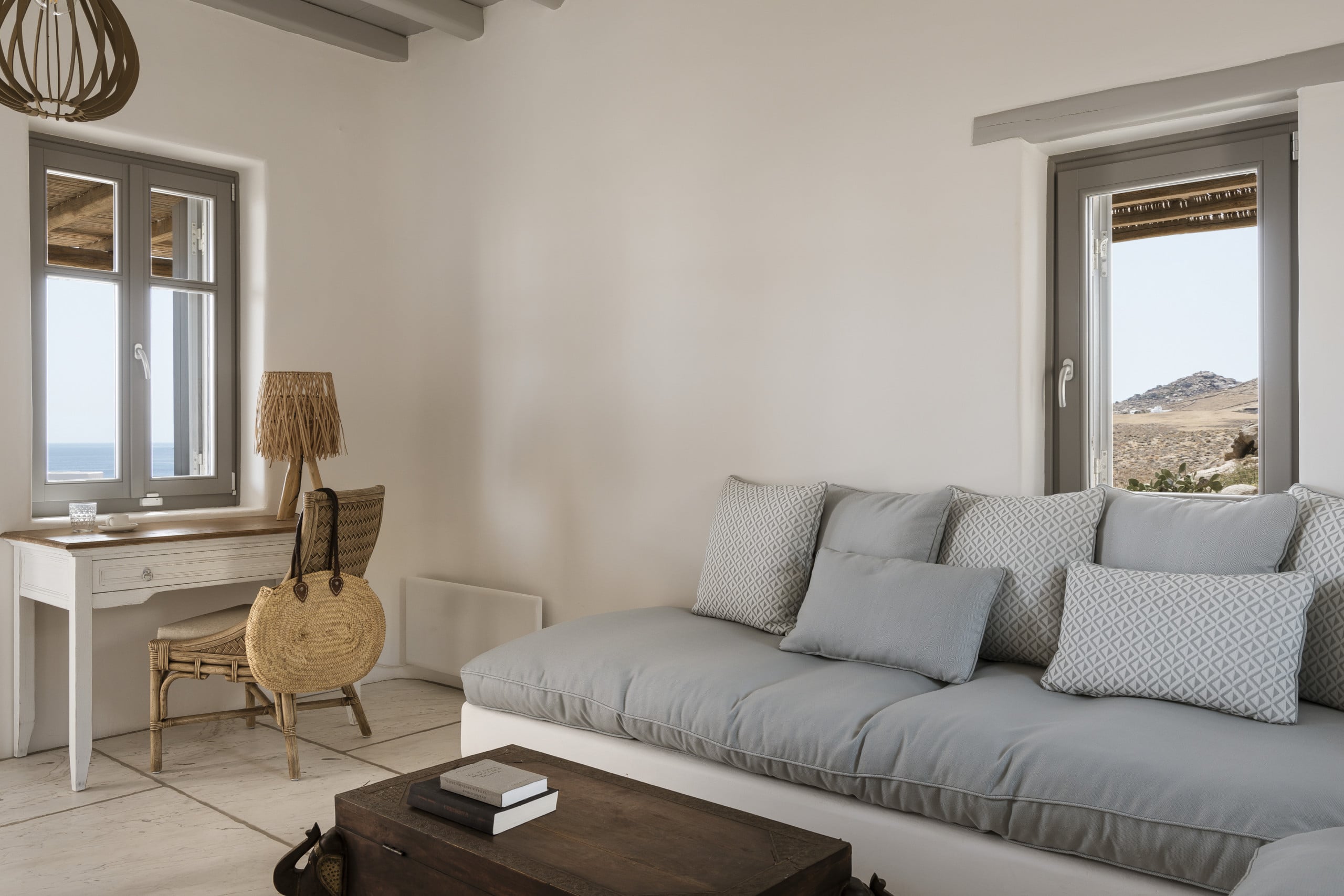 Seafront 9bdr Serenity in Mykonos 20