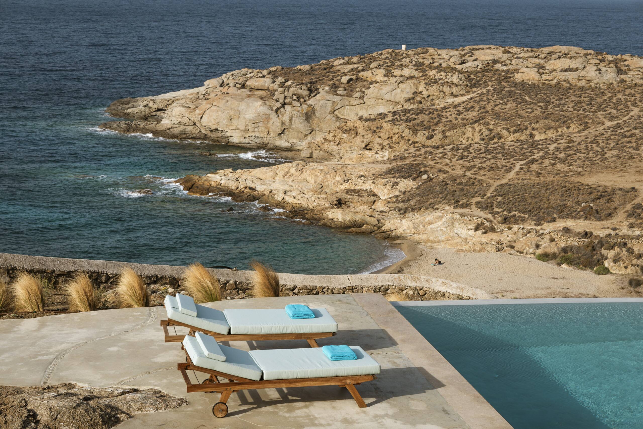 Seafront 9bdr Serenity in Mykonos 7