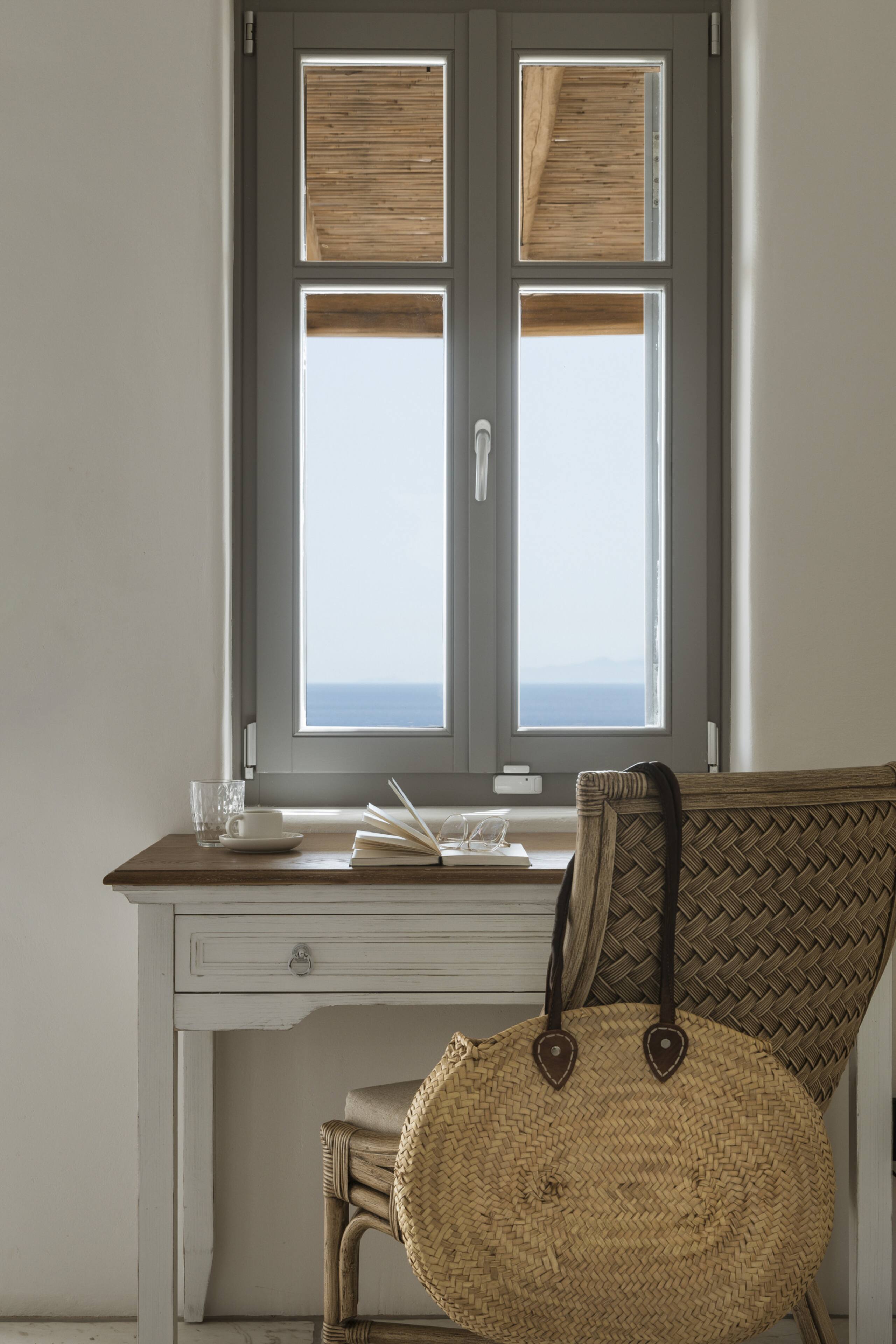 Seafront 9bdr Serenity in Mykonos 21