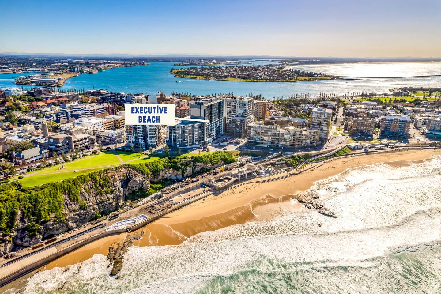 Executive Beach Apartment - Views - Beachfront 2