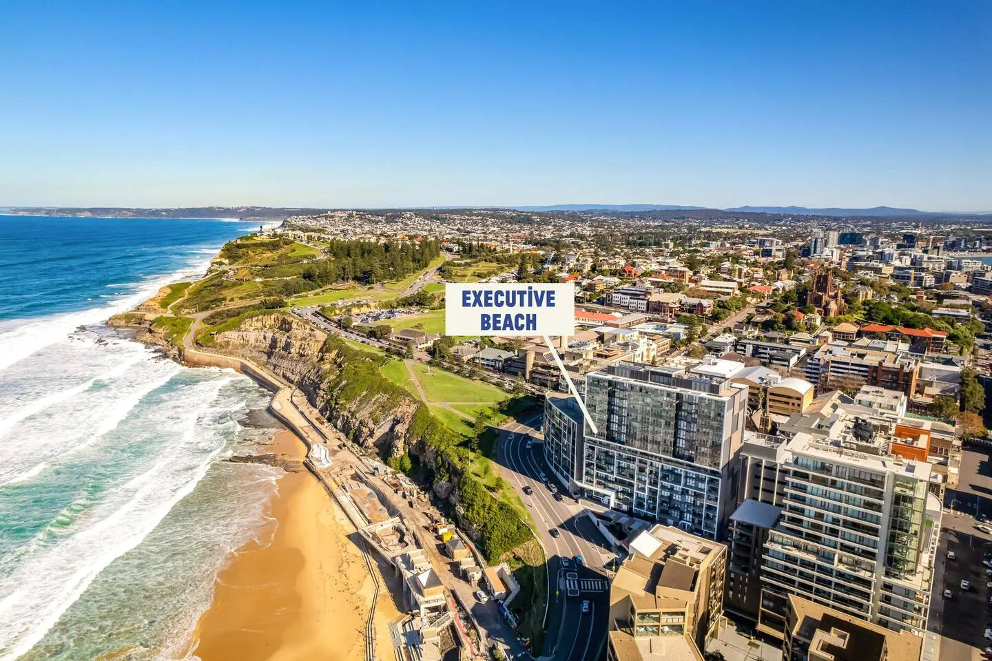 Executive Beach Apartment - Views - Beachfront 9