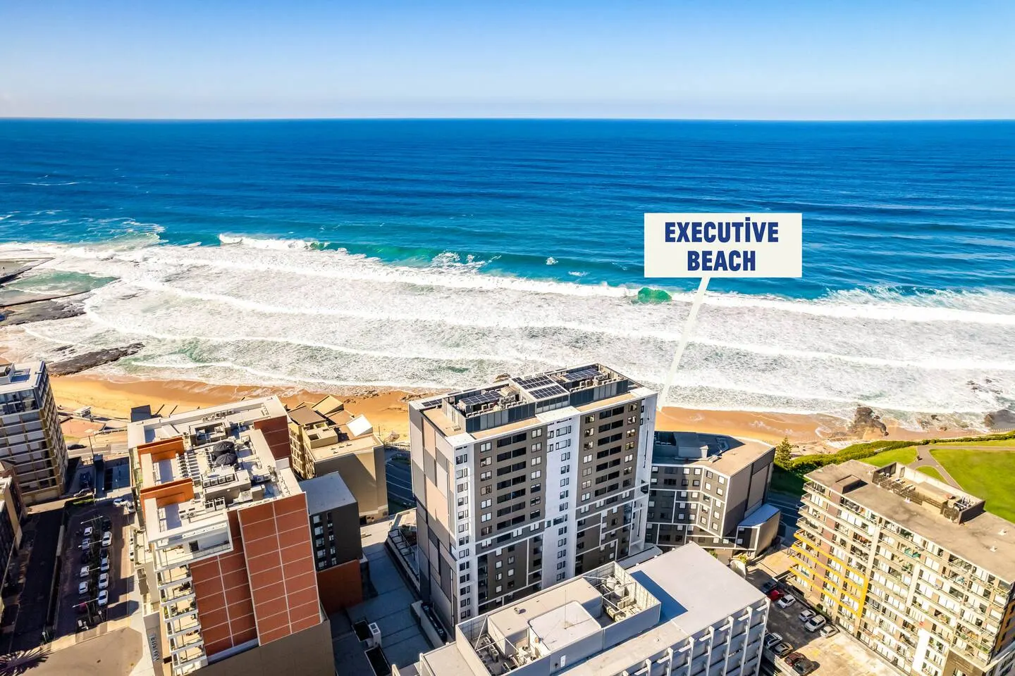 Executive Beach Apartment - Views - Beachfront 13
