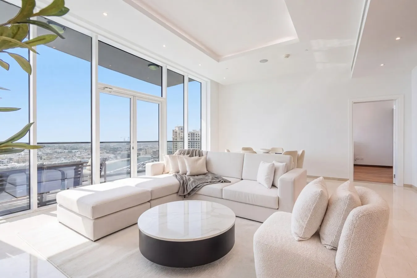 Palm Home next to Nakheel Mall w/ Private Beach 10
