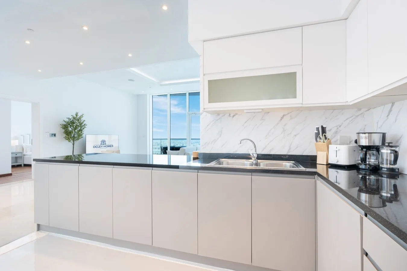 Palm Home next to Nakheel Mall w/ Private Beach 8