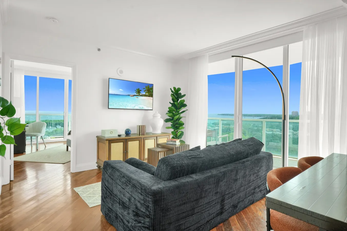 SF Wake by the Waves. Drift into Calm. Large Balcony 3