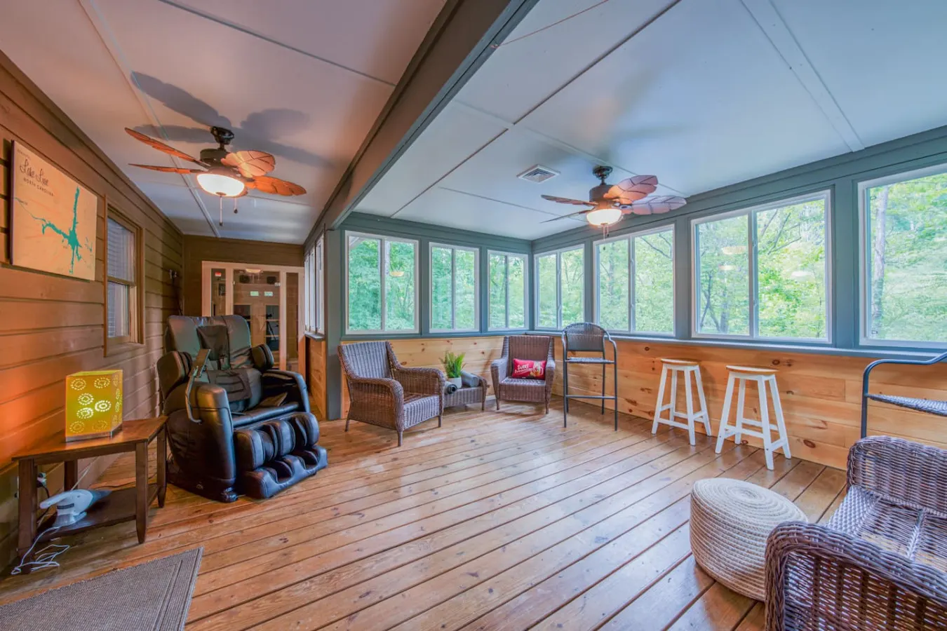 Riverfront Cabin Fenced Yard, Firepit & Grill 13
