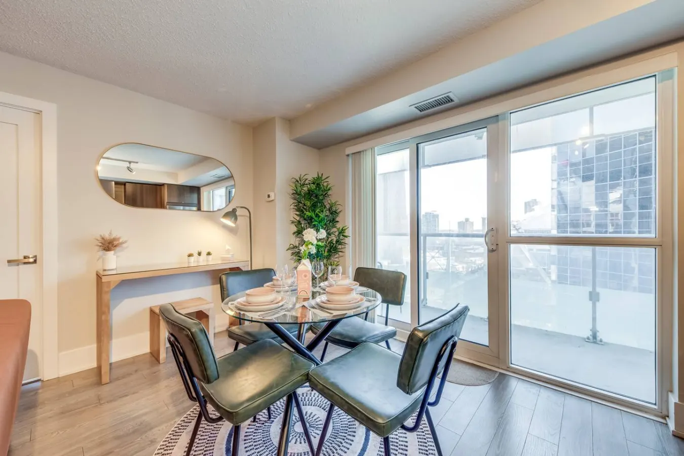 Designer 2BR Corner Suite Balcony Sleeps 5 3