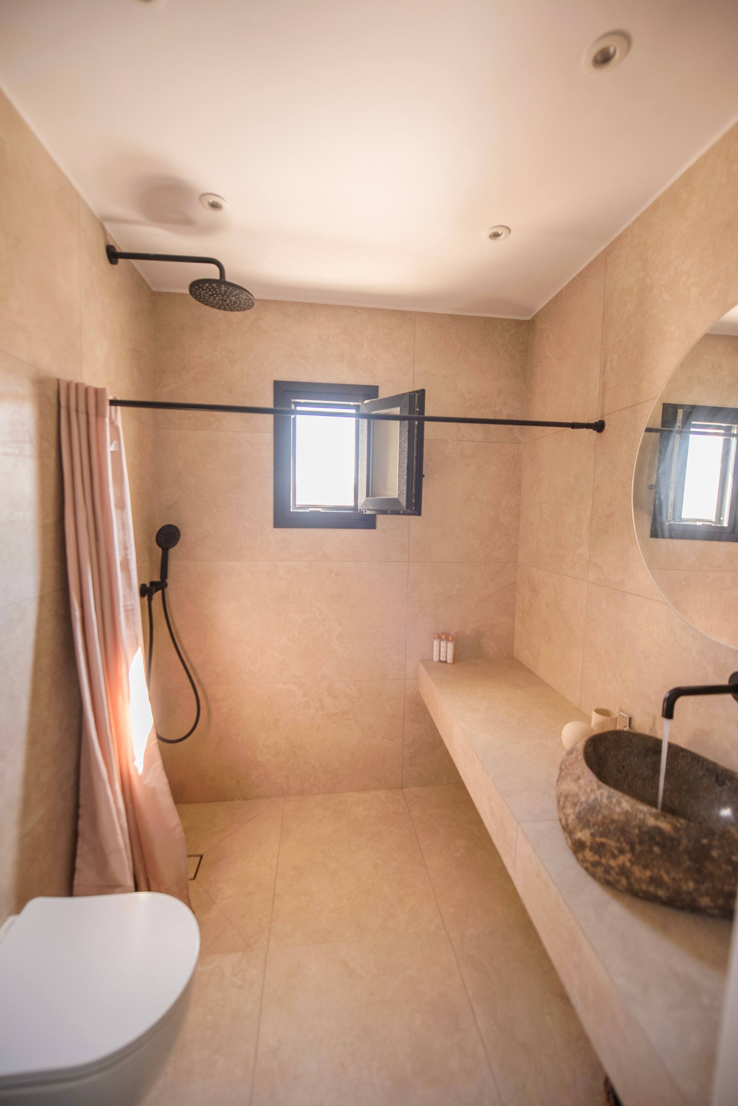 Little white house \nphiliris_mykonos 37