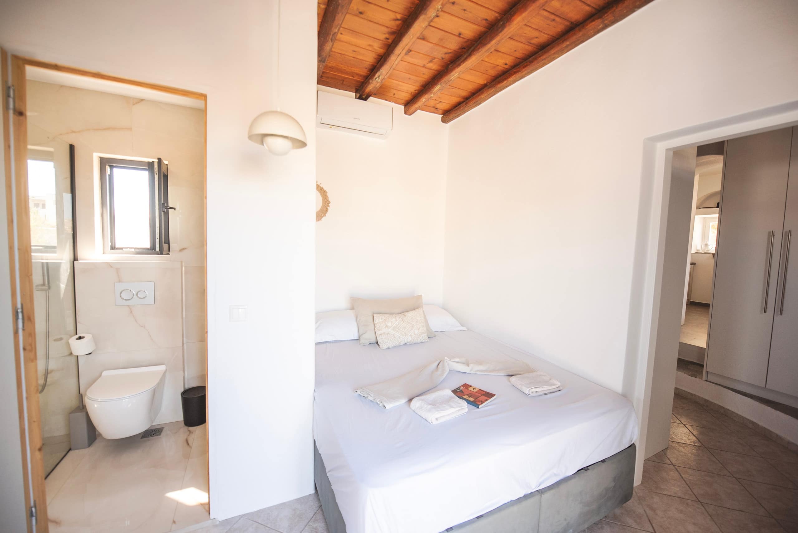 Little white house \nphiliris_mykonos 29