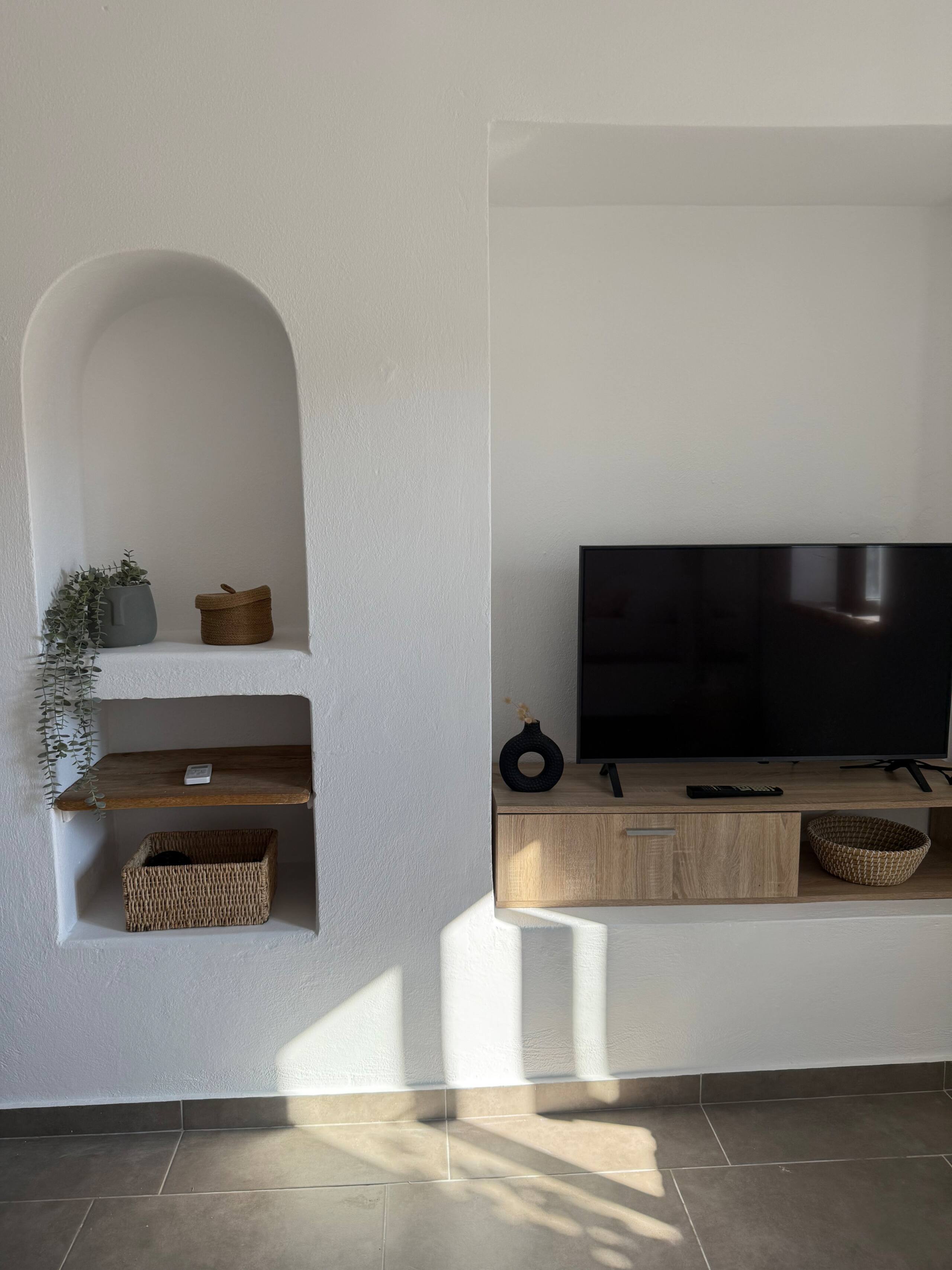 Little white house \nphiliris_mykonos 10