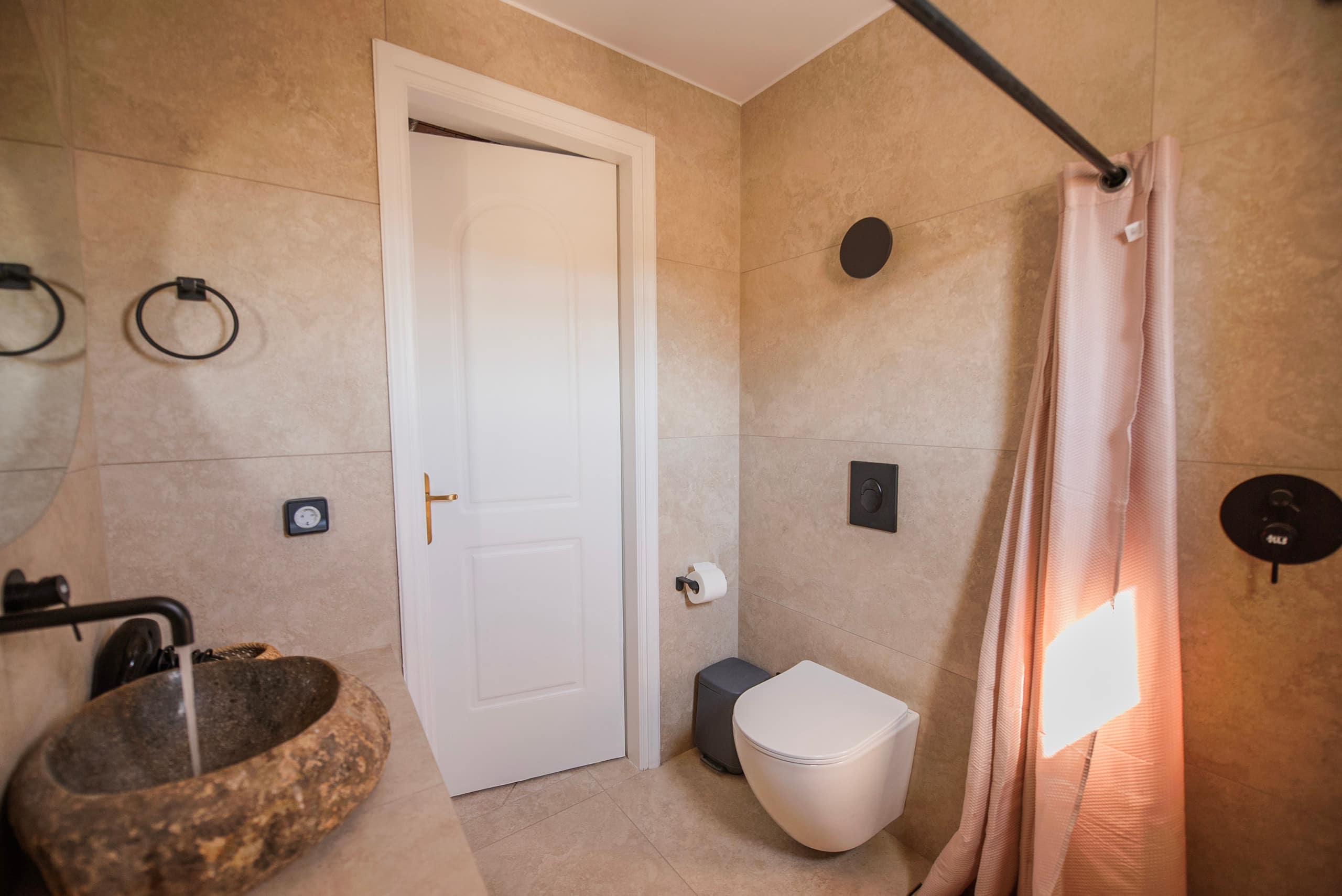Little white house \nphiliris_mykonos 35