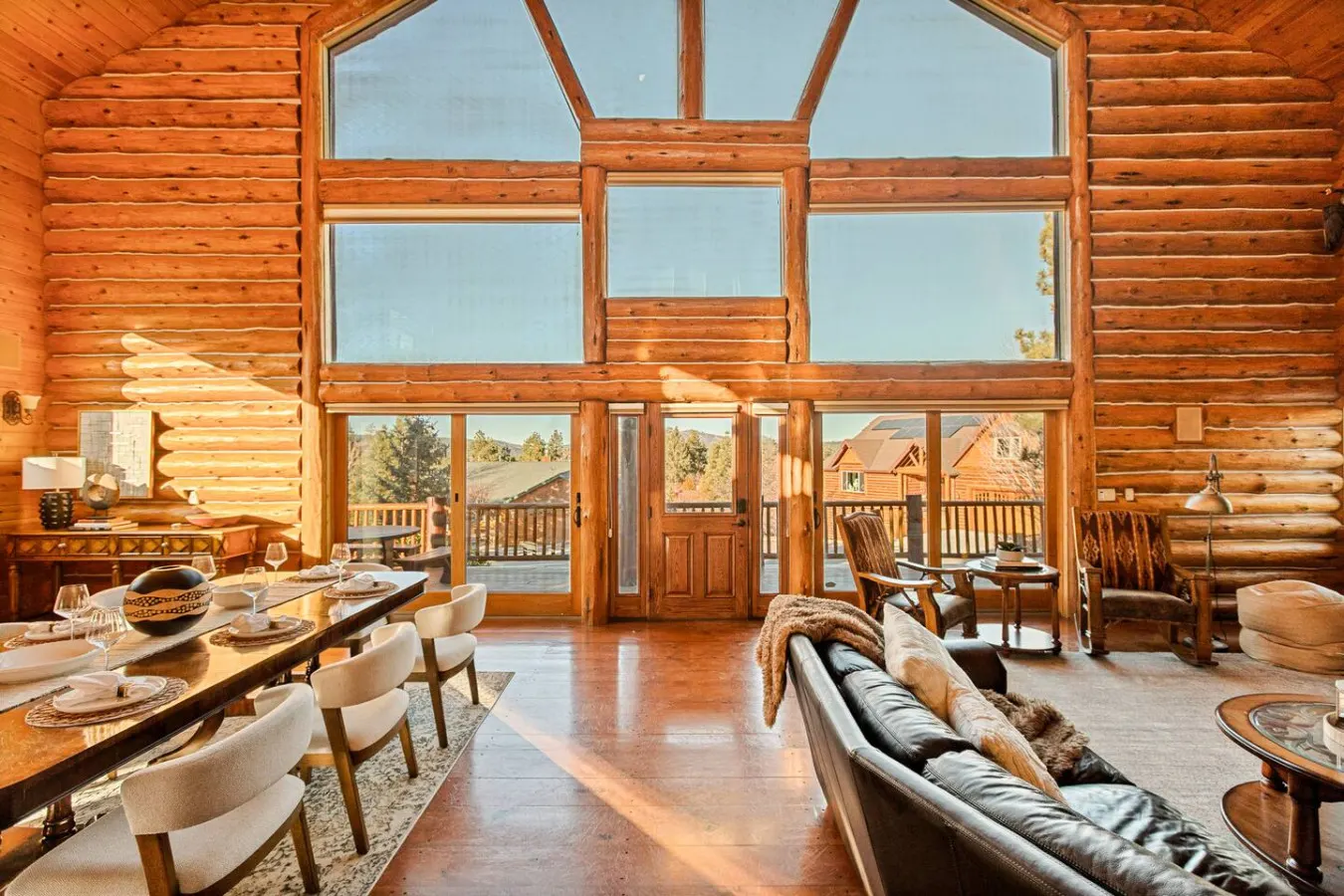 Hawk Ridge Chalet, Hot Tub, Views and Firepit 1