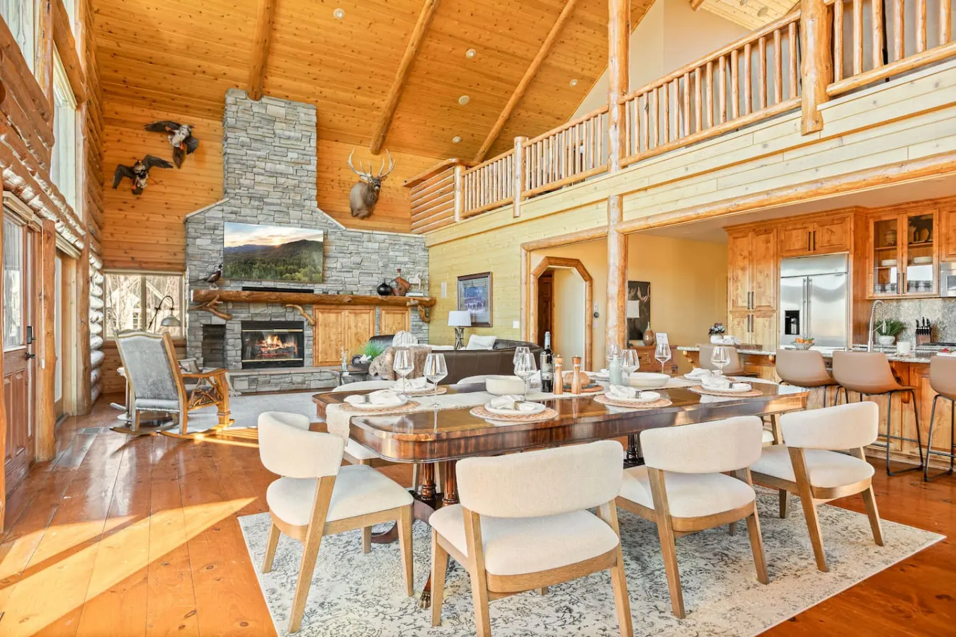 Hawk Ridge Chalet, Hot Tub, Views and Firepit 12