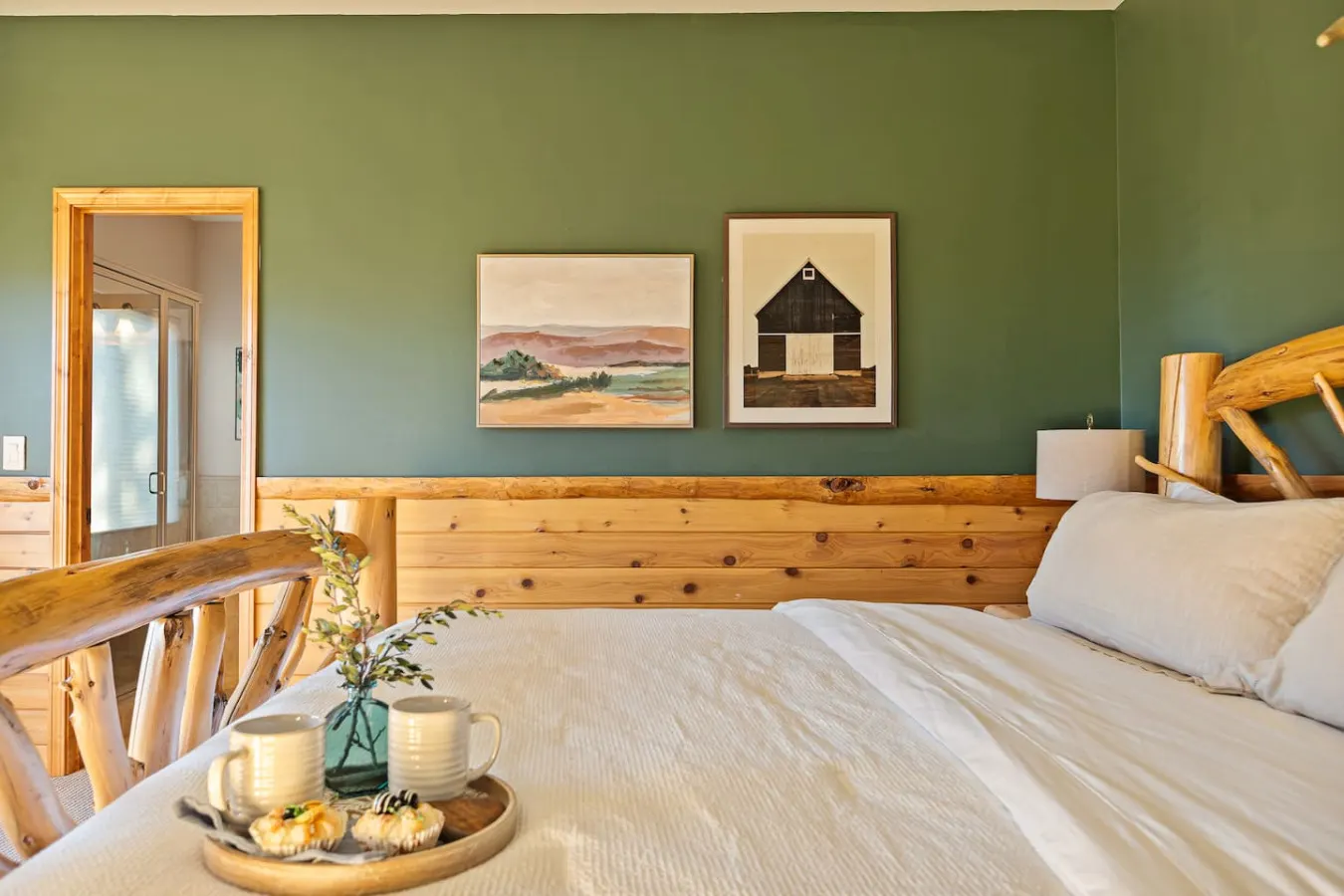 Hawk Ridge Chalet, Hot Tub, Views and Firepit 19