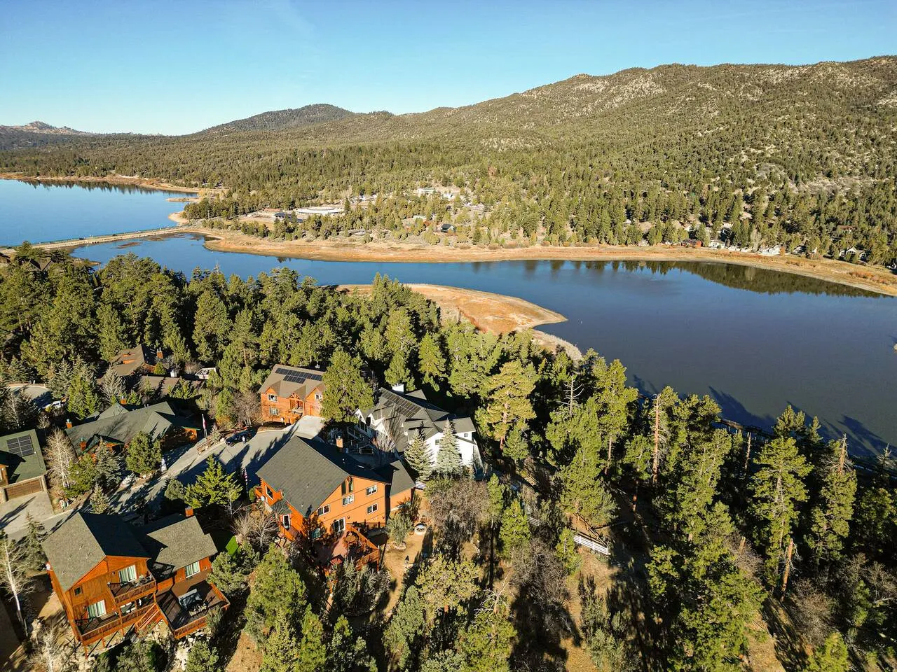Hawk Ridge Chalet, Hot Tub, Views and Firepit 5