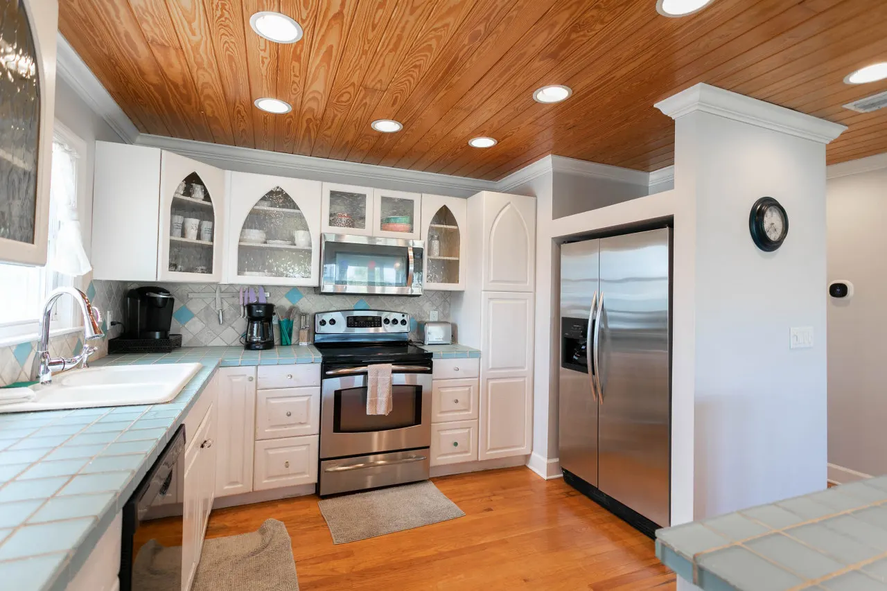 Sea Glass Cottage Oceanfront — photo 4