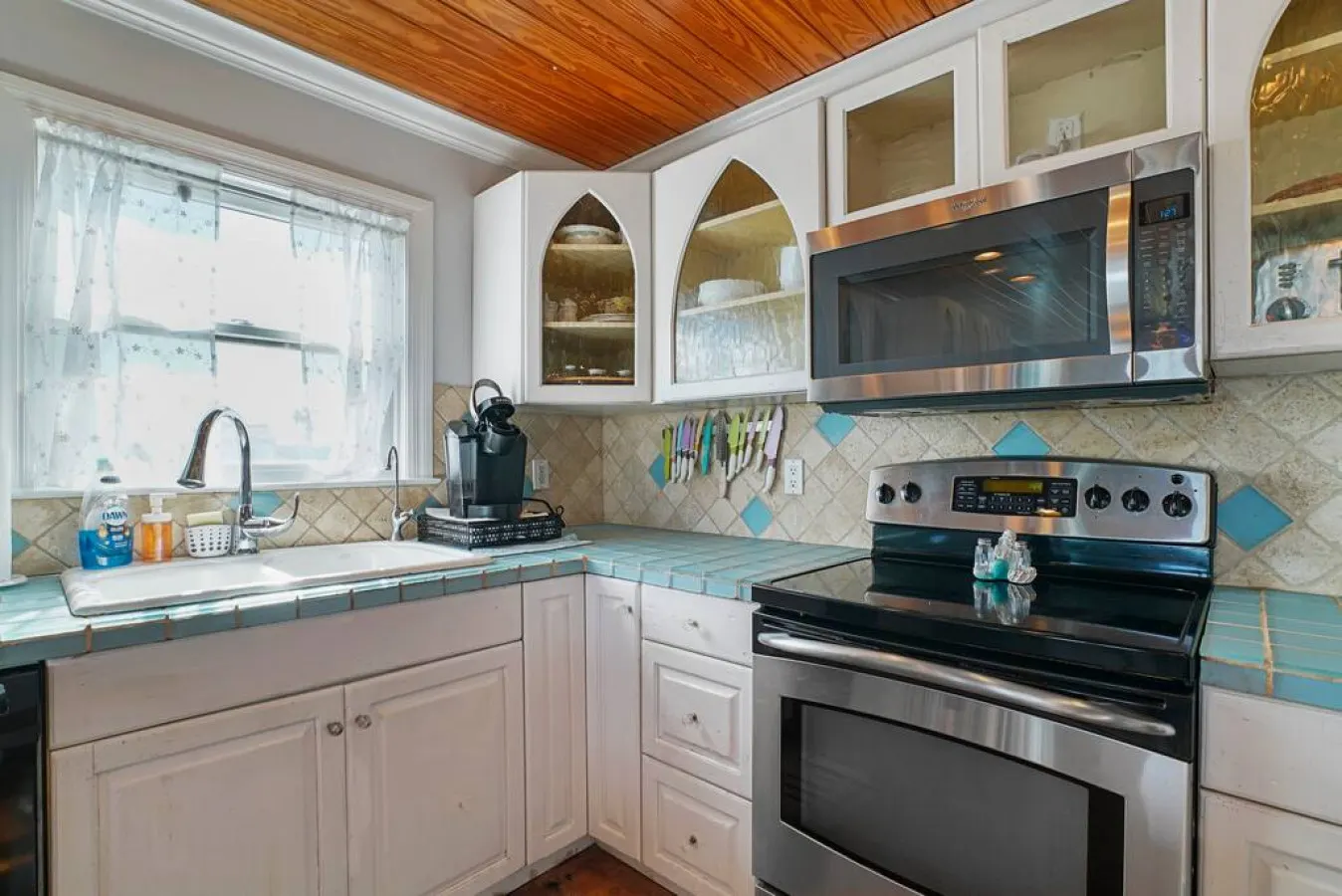 Sea Glass Cottage Oceanfront 7