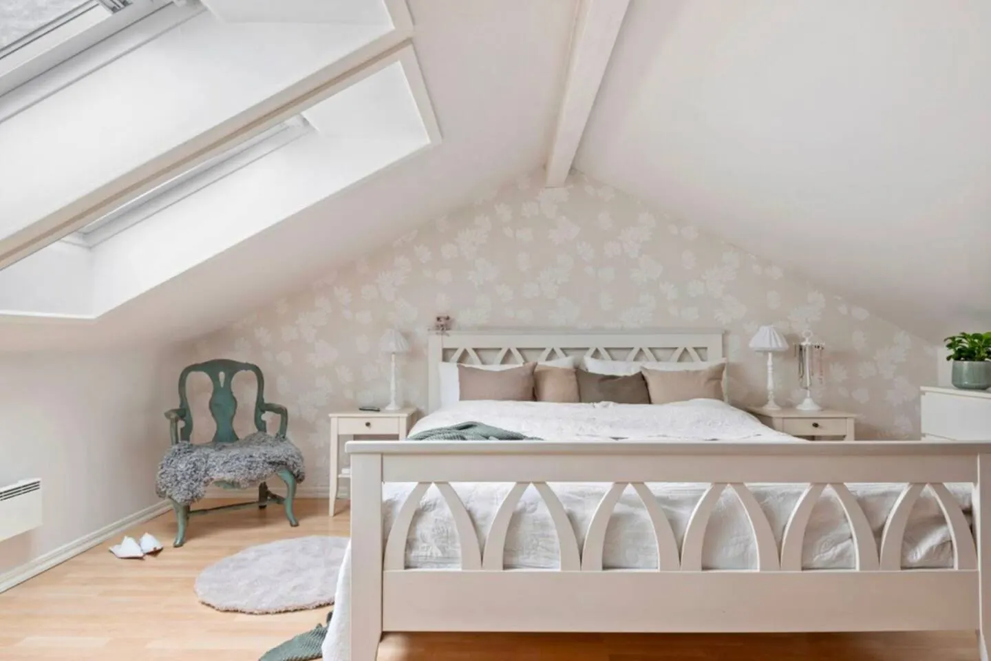 Workers 5BR 10 Beds 2 Bath All-inc 13