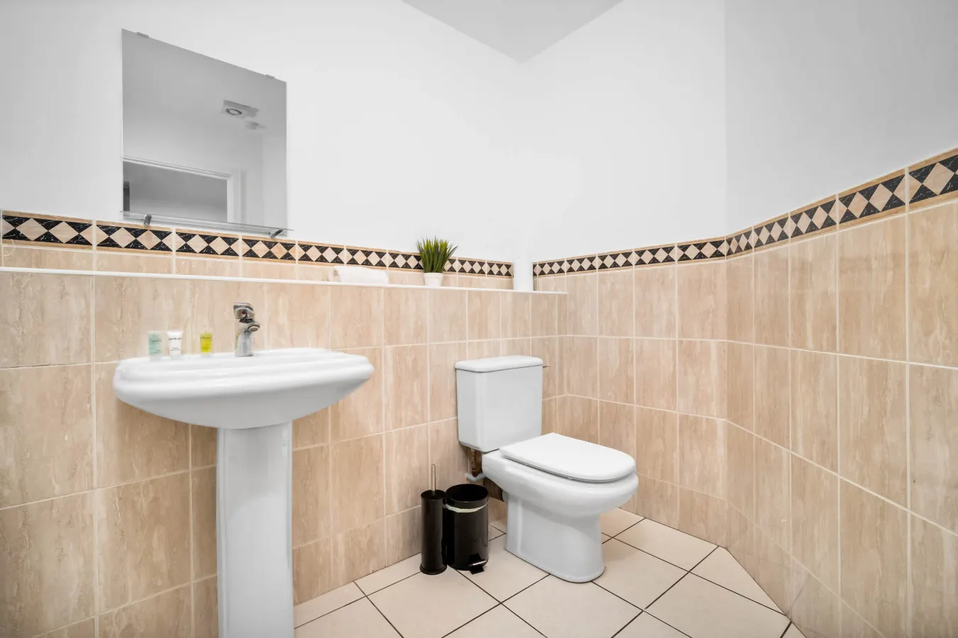 Modern 2 Bedroom Apartment - Jewellery Quarter - Netflix 18