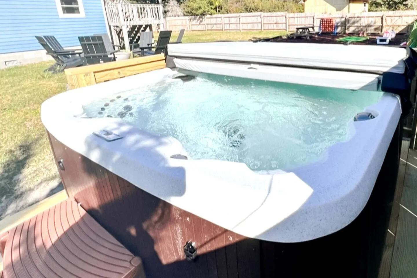 2 Mi to Beach Hot Tub Bright & Modern 16