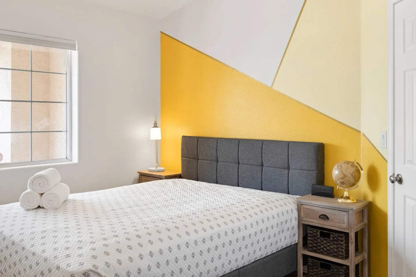 Tropic Vibes | NEW POOL & GAME ROOM | Pet-Friendly — photo 4