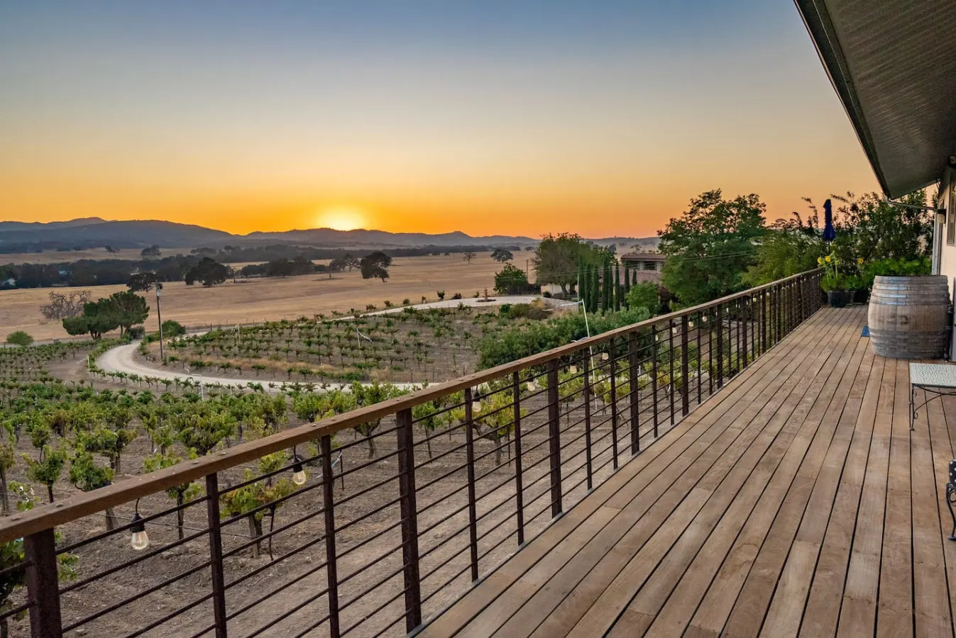 Sunset Vineyard Suite with EV Charger 12