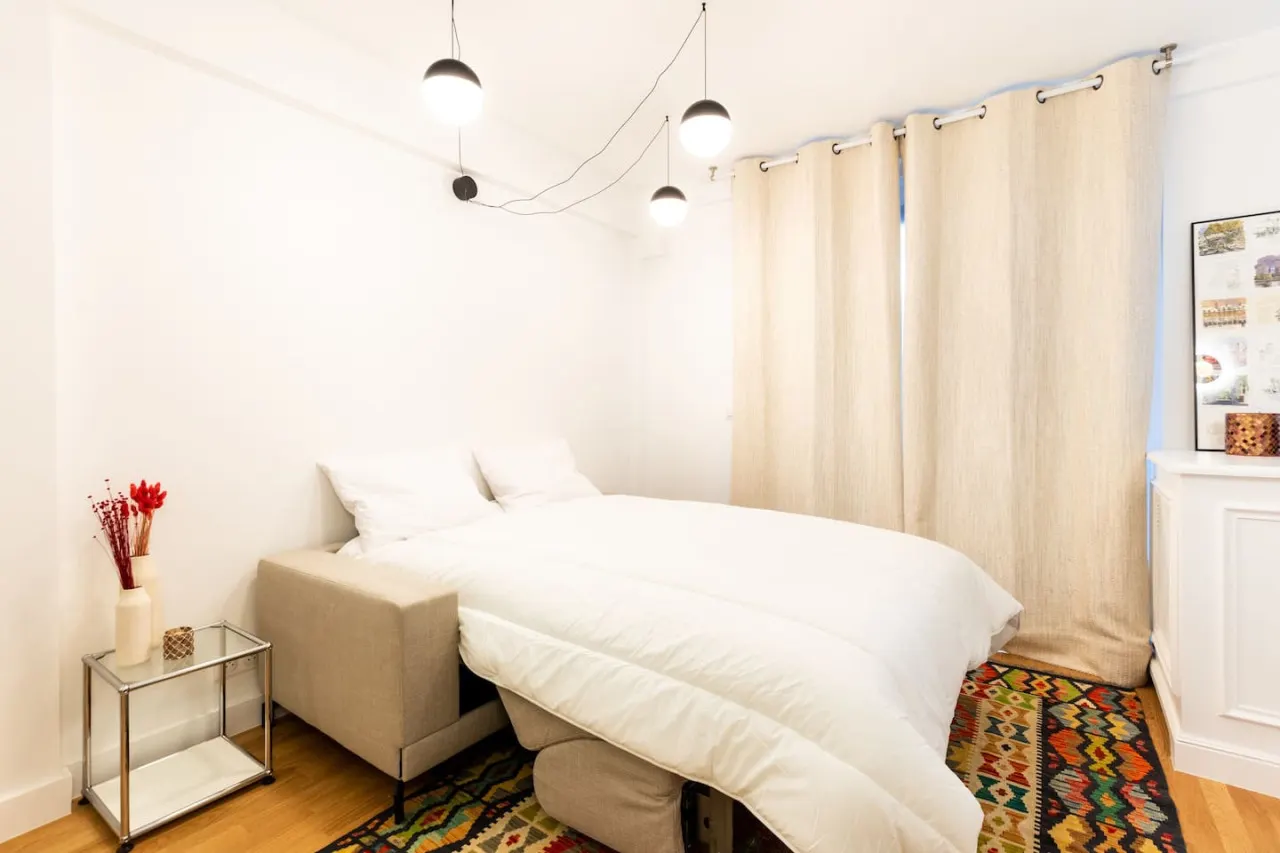 Apartment#1-bedroom#MobilityLease#Boulainvilliers#AC 12