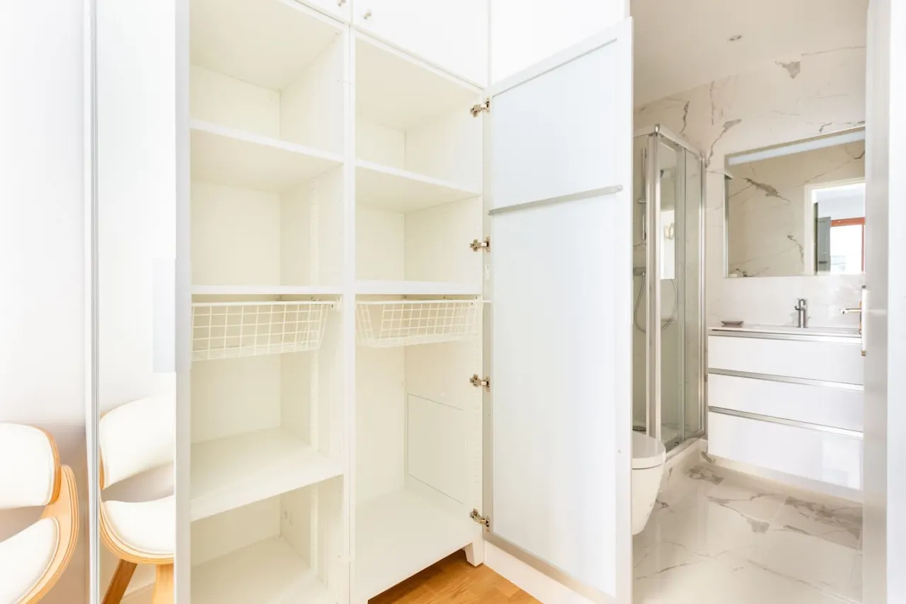 Apartment#1-bedroom#MobilityLease#Boulainvilliers#AC 13